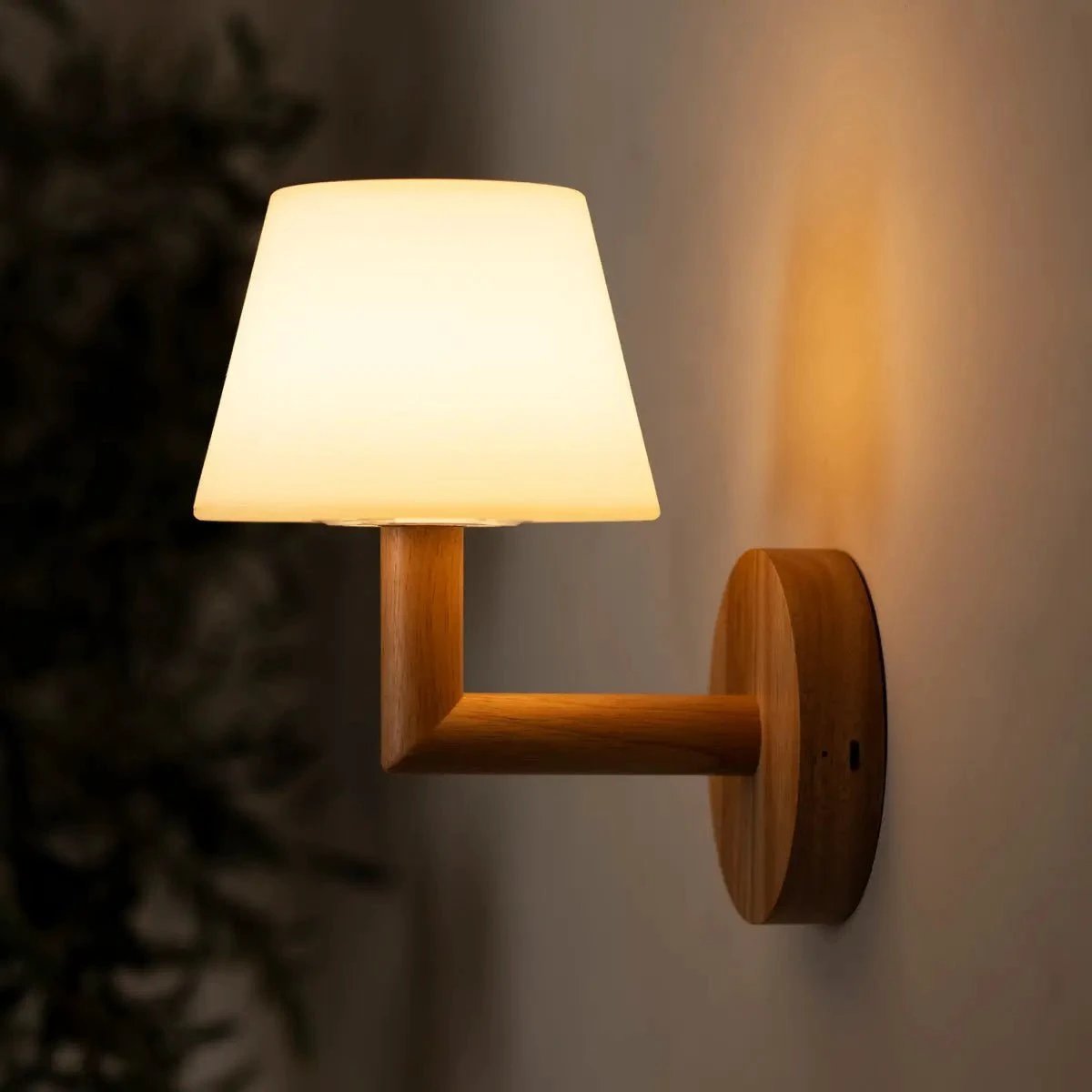 Wandlamp Oplaadbaar Ted lichtbruin hout by Tavellio - Amsterdam