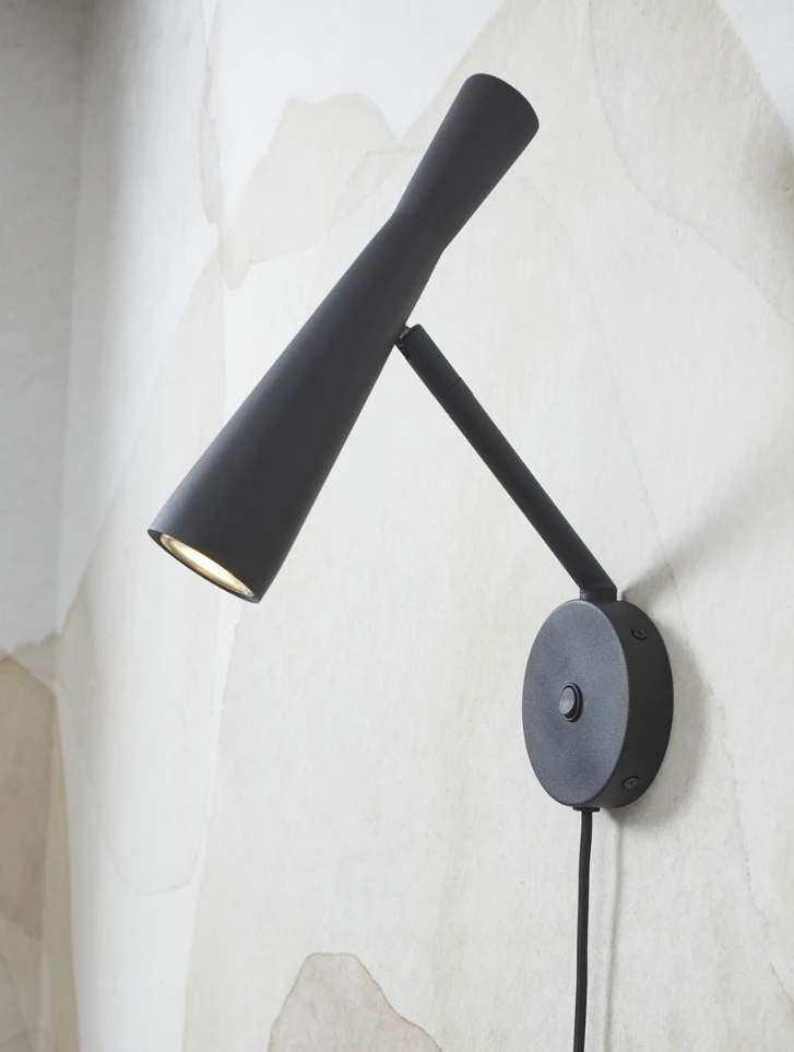 Wandlamp Bordeaux - Zwart - 10.5x26x34.5cm by it's about RoMi