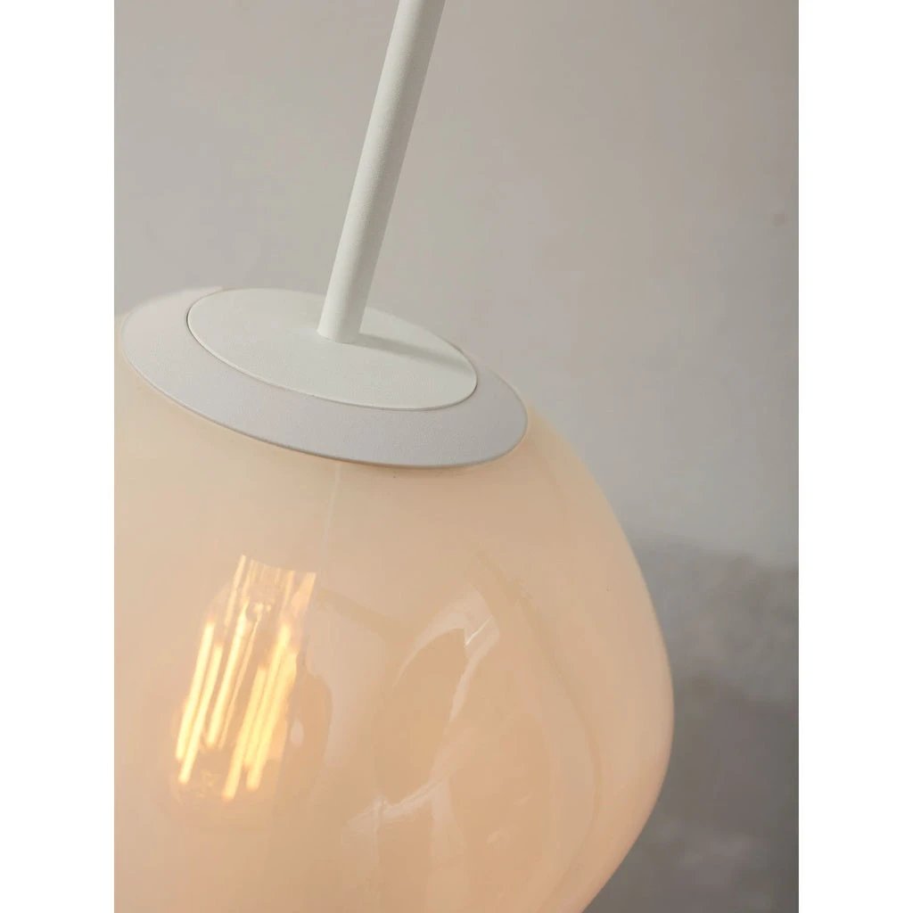 Hanglamp Helsinki boulder - melkwit by it's about RoMi