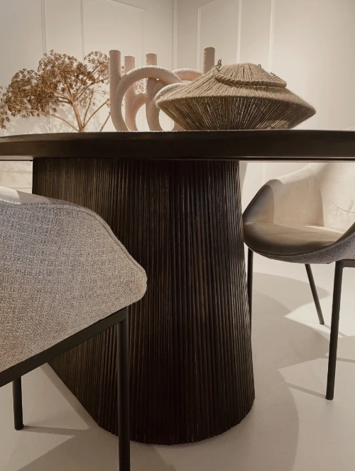 Eettafel Salvator Walnut 300cm by Livingfurn
