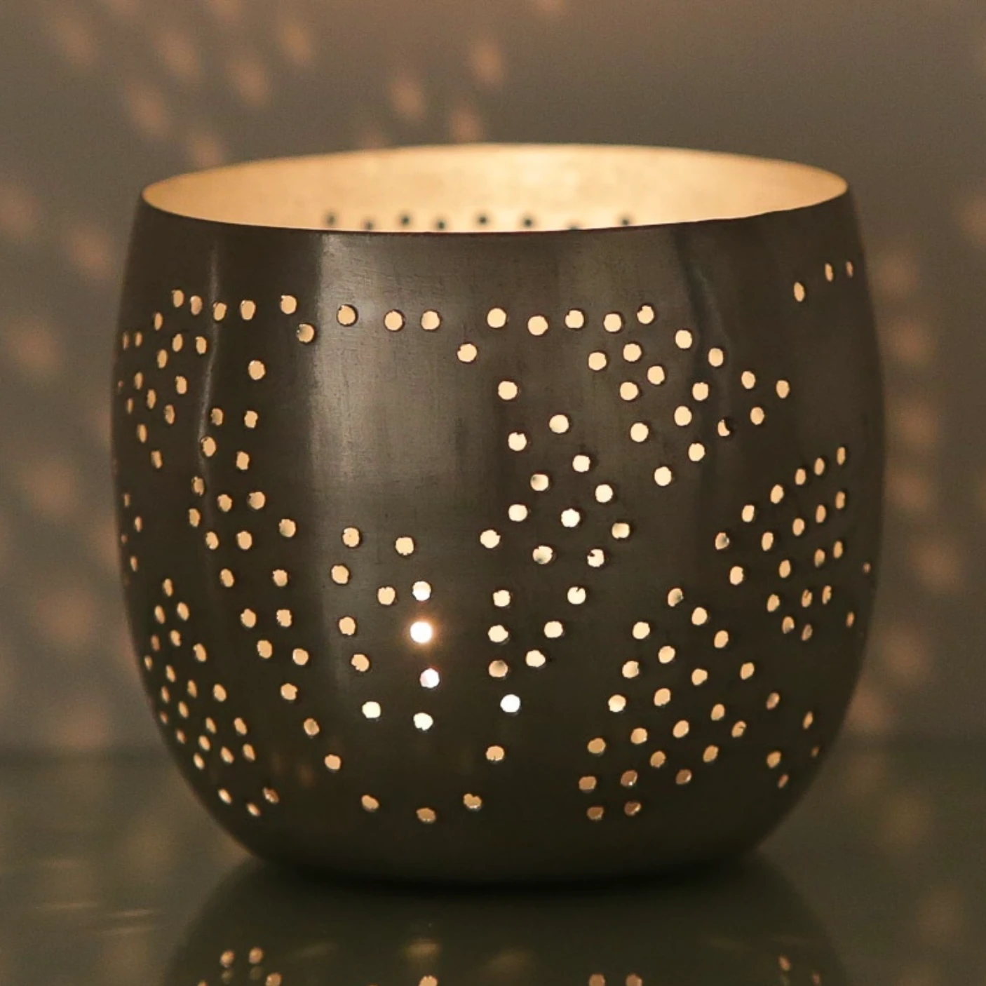 oosterse waxinehouder bol - filigrain stijl zilver by Orientaals