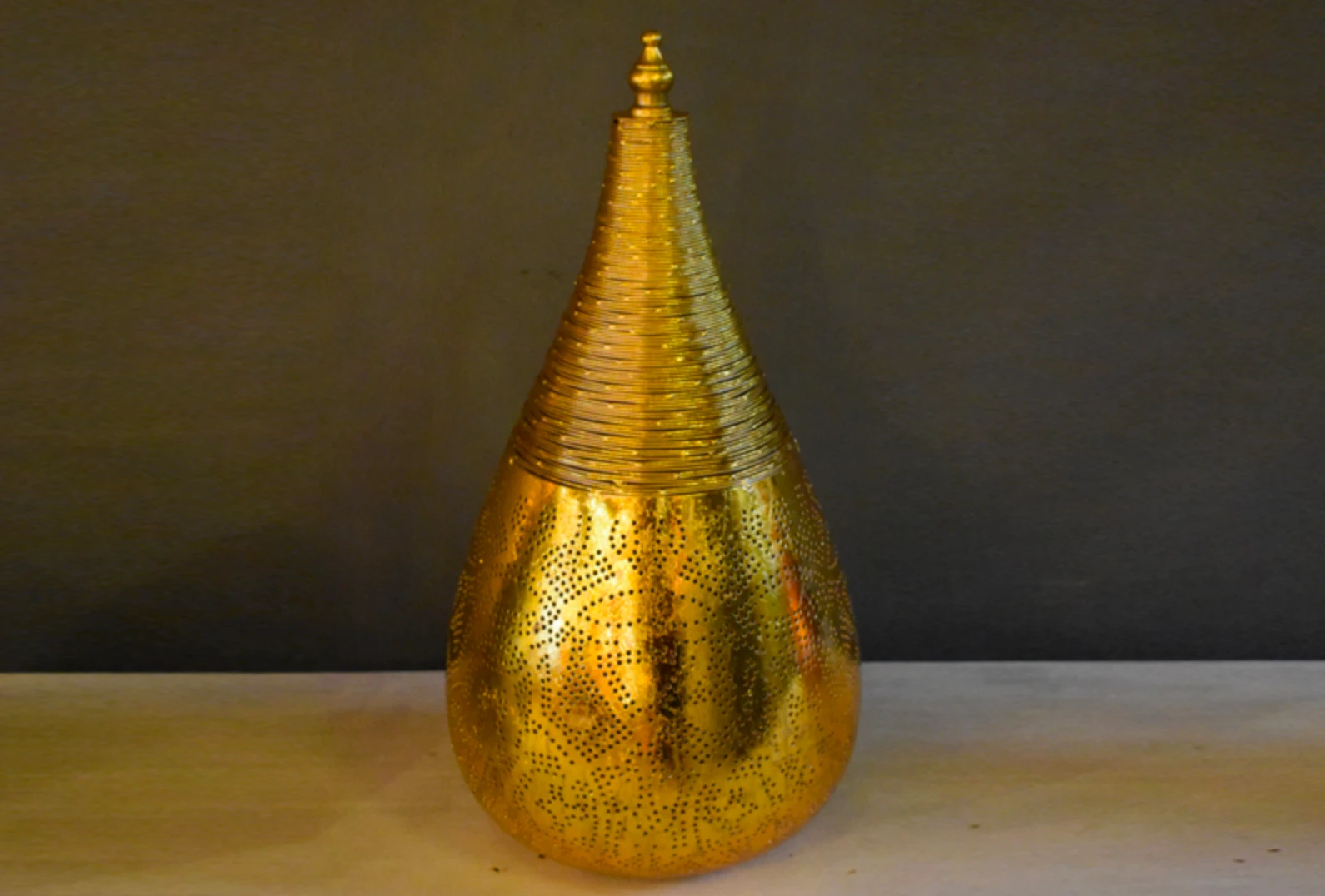 Tafellamp Ameera filigrain druppel vintage goud in 2 maten by Orientaals