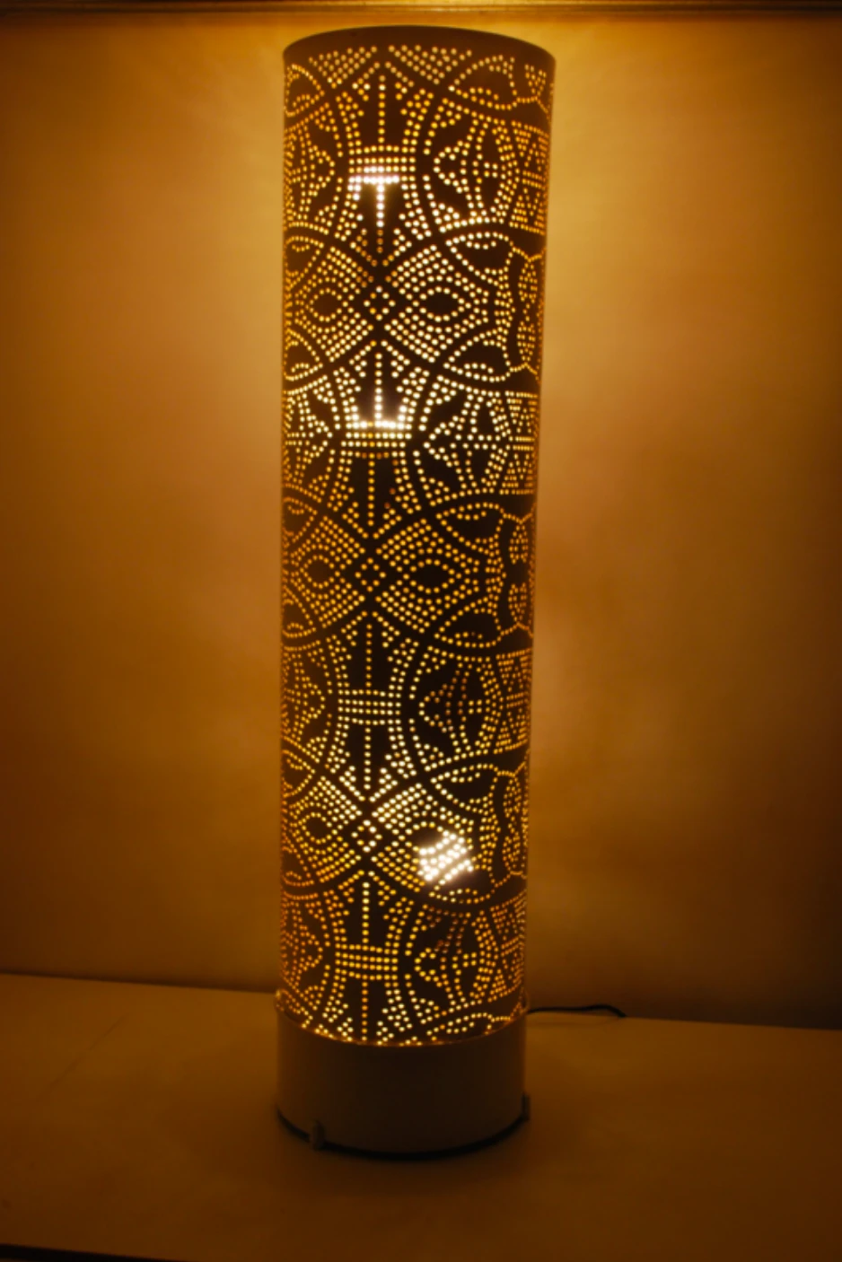 Vloerlamp Ameera wit/goud in 3 maten by Orientaals