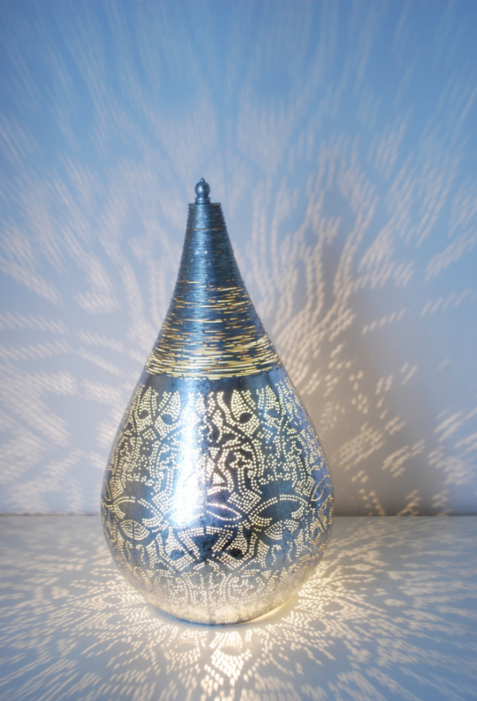 Tafellamp Ameera filigrain druppel vintage zilver in 2 maten - depauwwonen