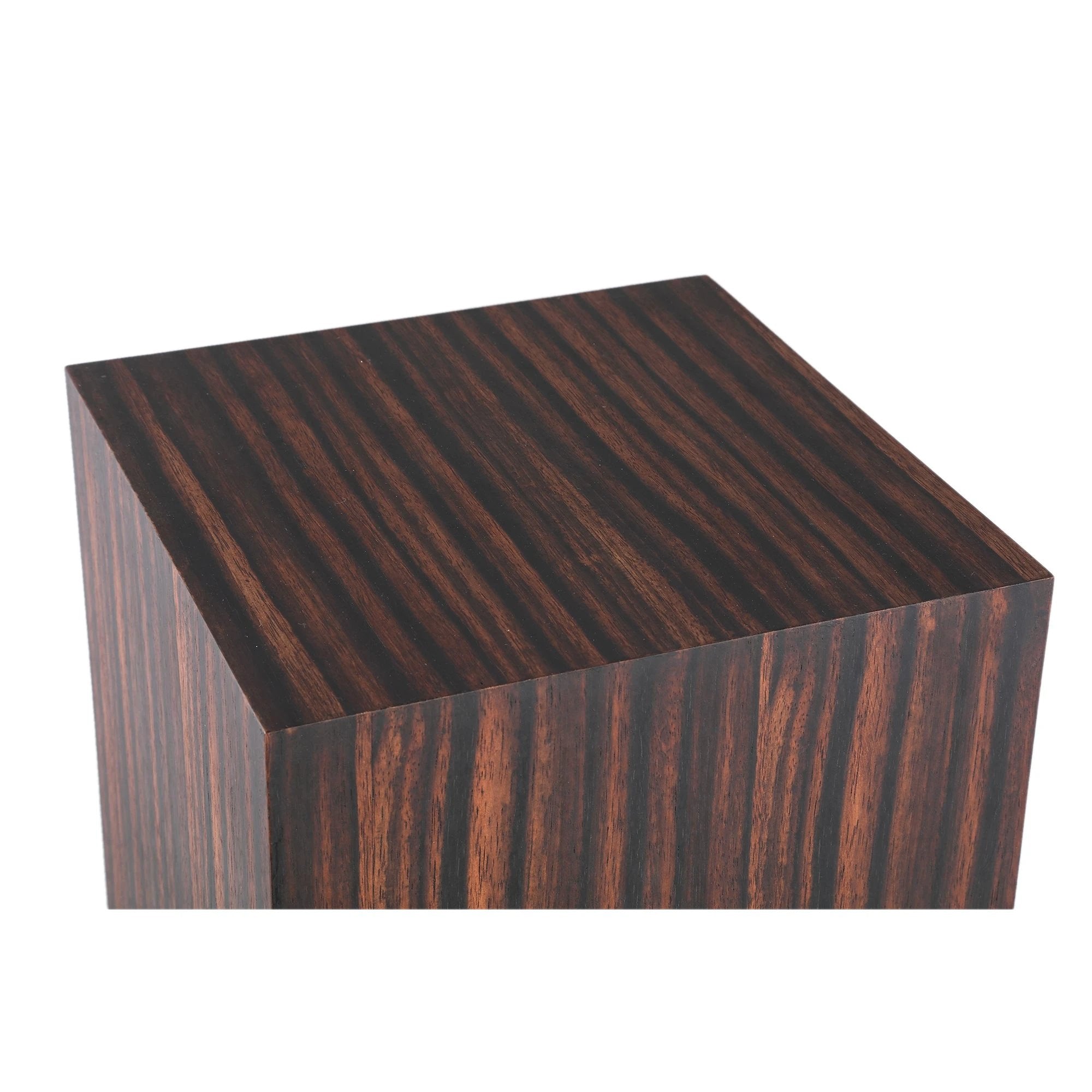 Bruine Tiess zuil set van 2 van PTMD, gedetailleerde houten zuilen voor decoratie of interieur.