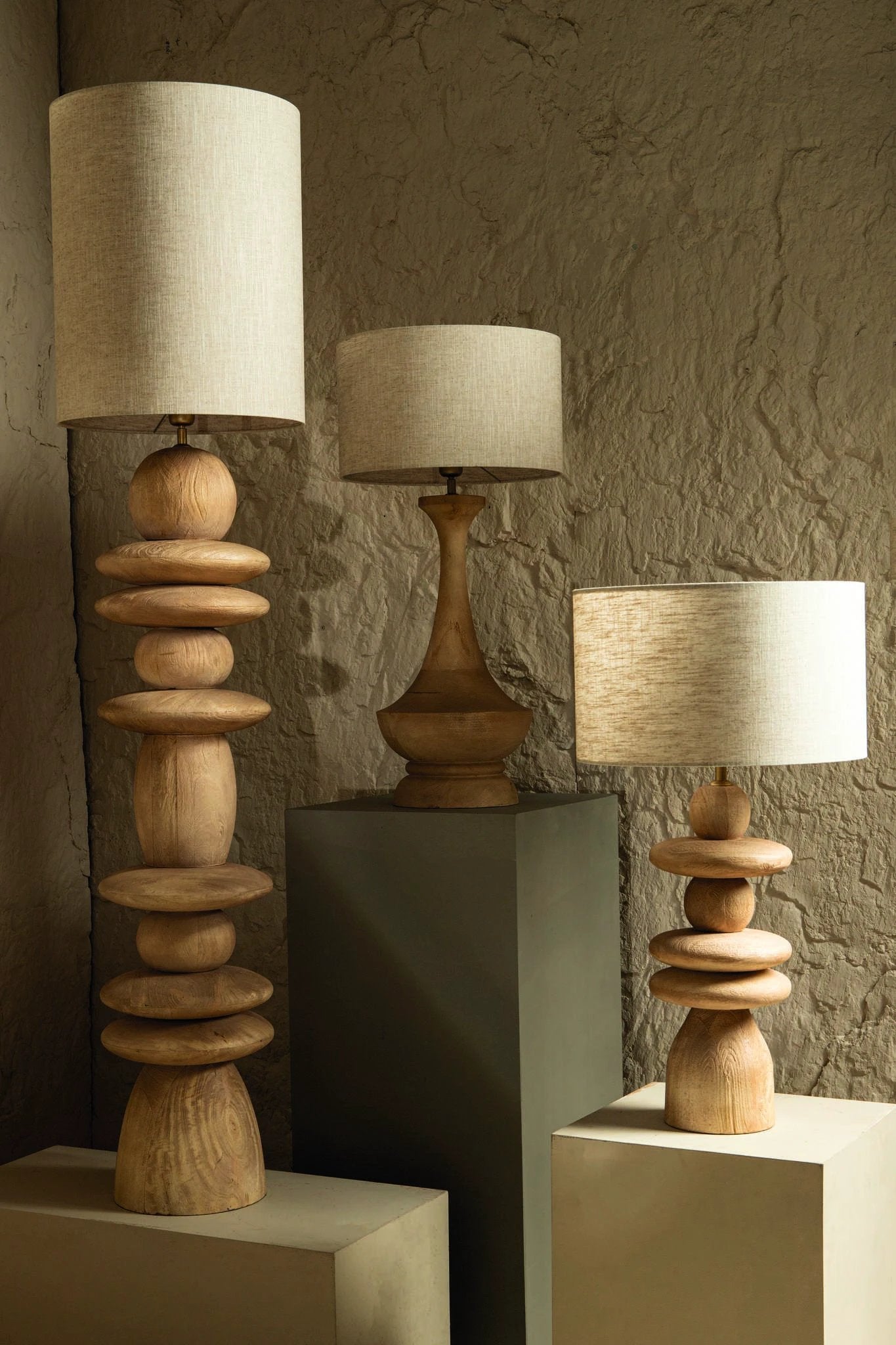 Ahid Natuurlijke mangohouten klassieke tafellamp rond by PTMD