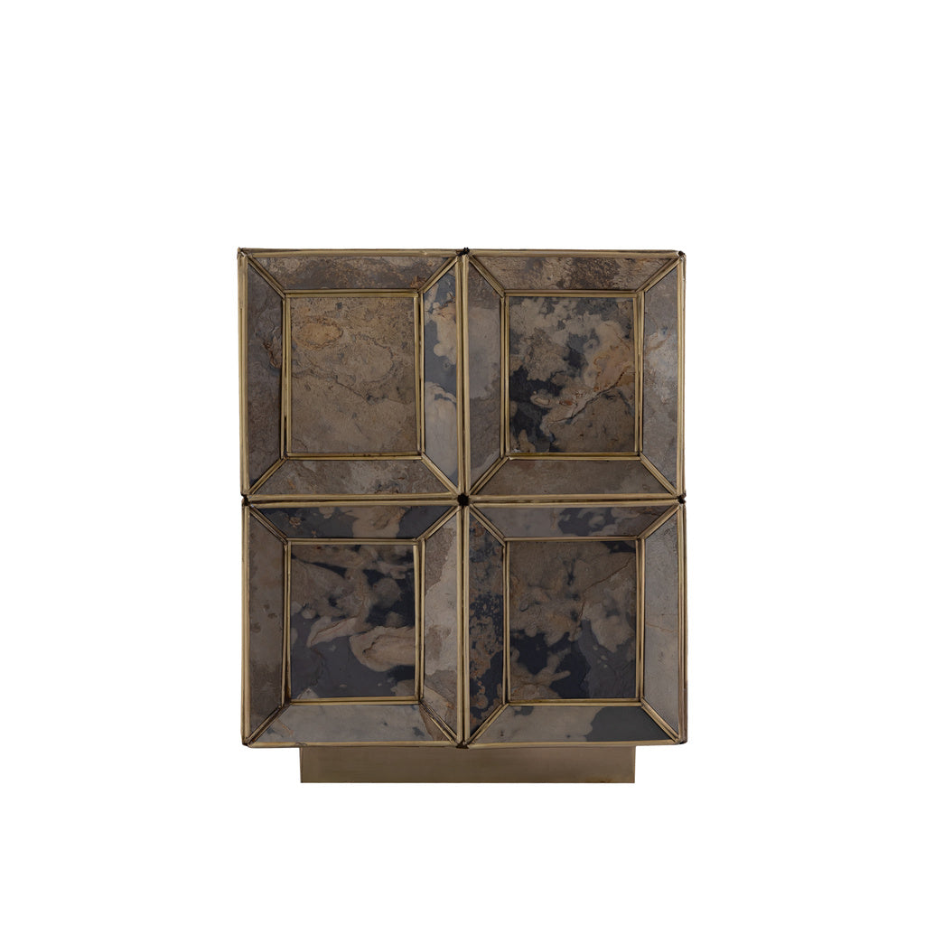 Vertaal Layra Brass steenfineer tafellamp antiek laag naar het Nederlands. - depauwwonen