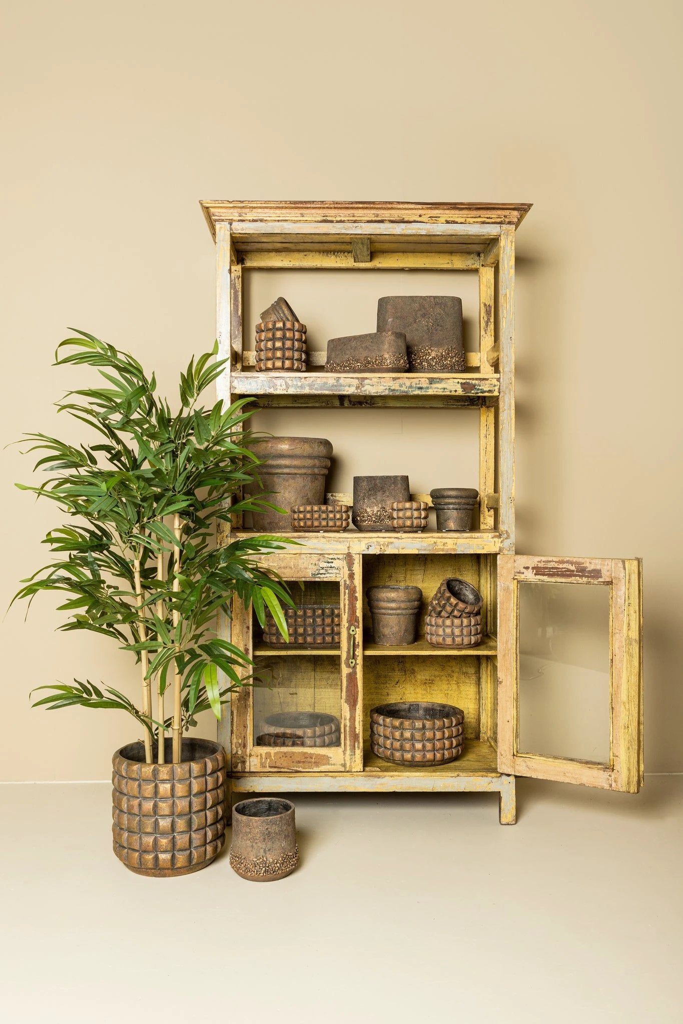 Wiliam Brown cement ronde pot blokken goud XXL by PTMD