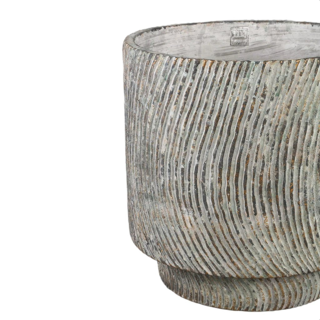 Nigel Grijze cement ronde pot lijnen patroon groot L by PTMD