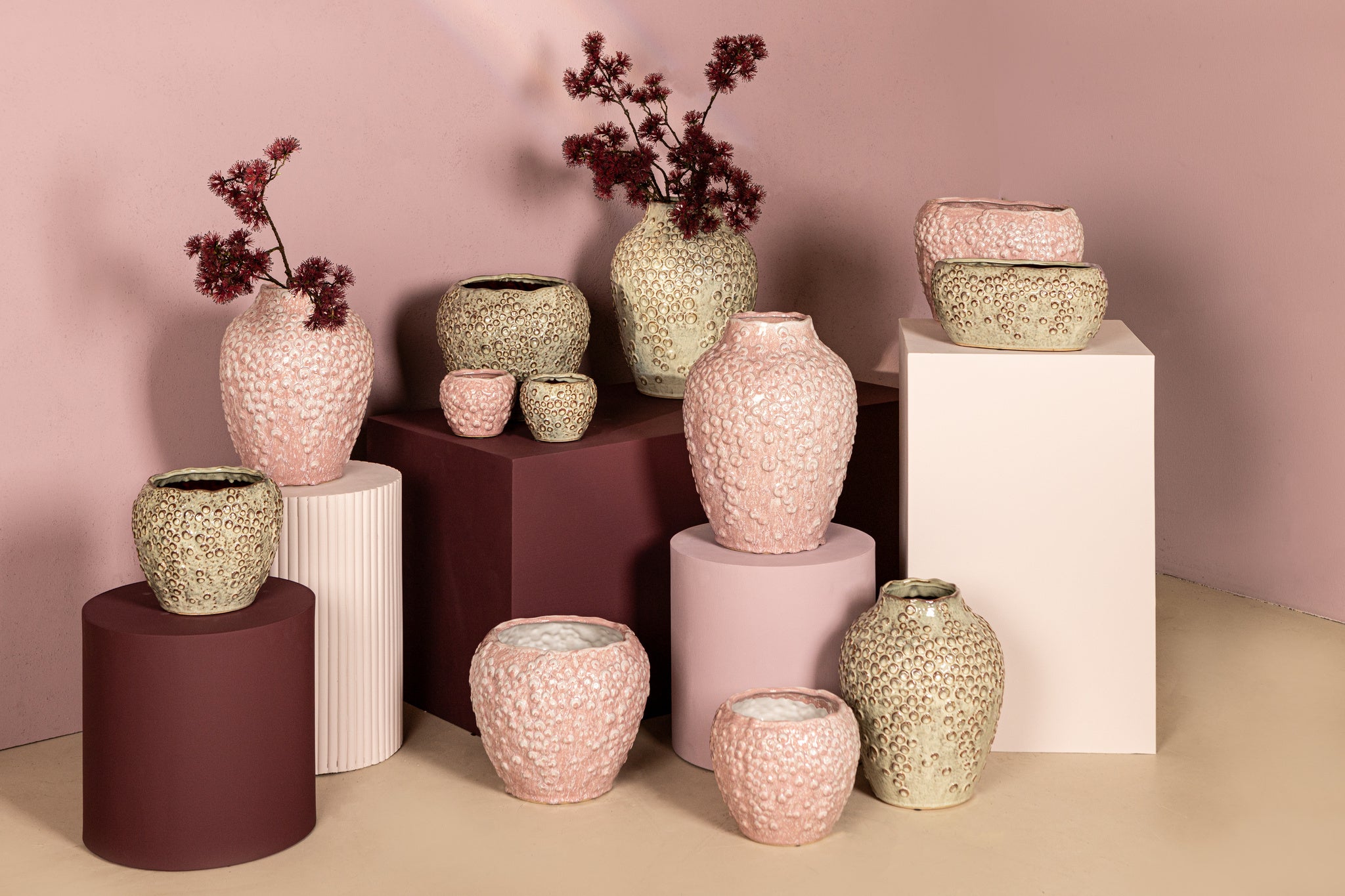 Avis Cream keramische pot met ronde vormige schalen hoog L - depauwwonen