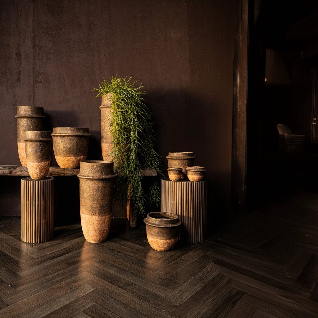 Christenee tweekleurige cementen pot XL by PTMD