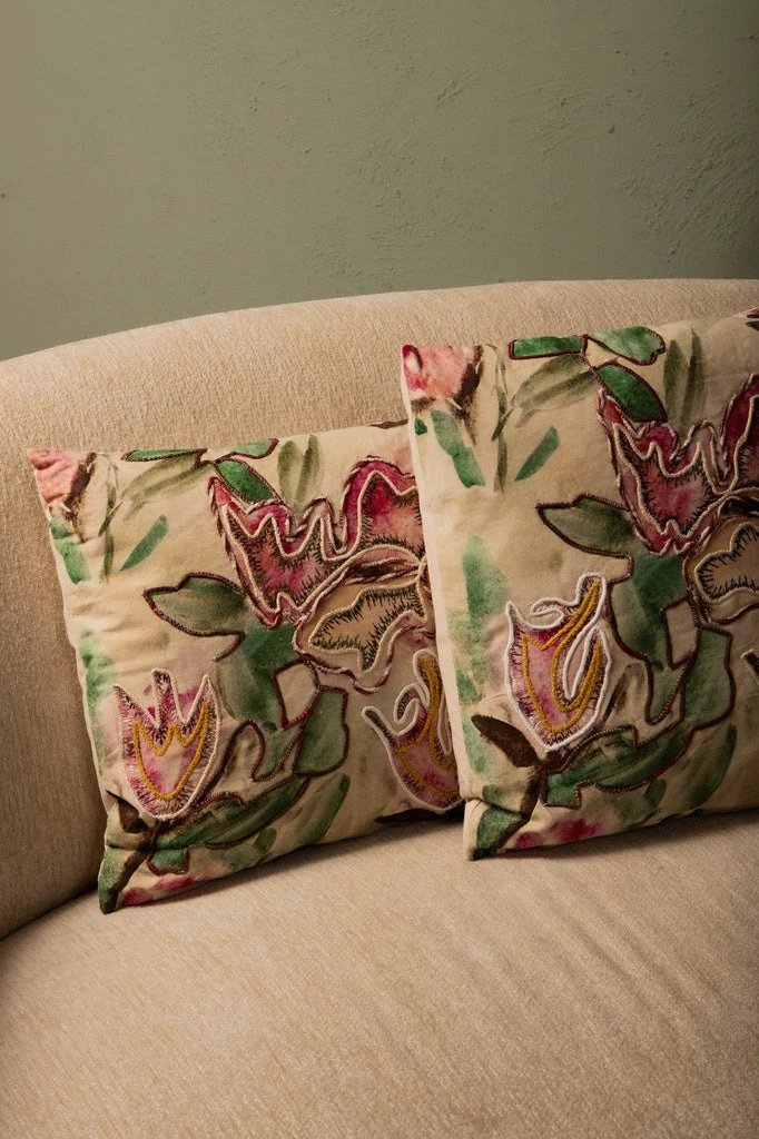 Ayumi Kussen Abstract 45 x 45 cm by PTMD