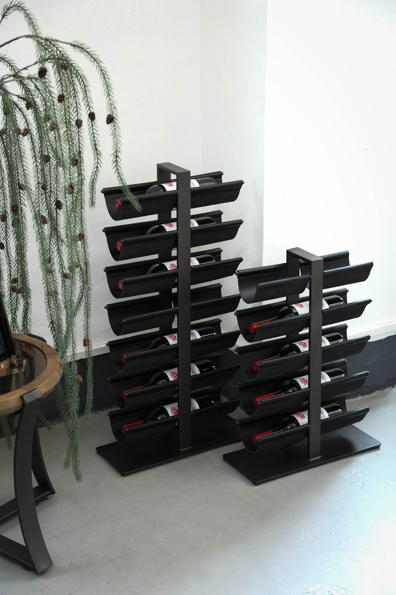 Davitt Zwart Stalen Wijnrek met PU Leren Houders S - depauwwonen