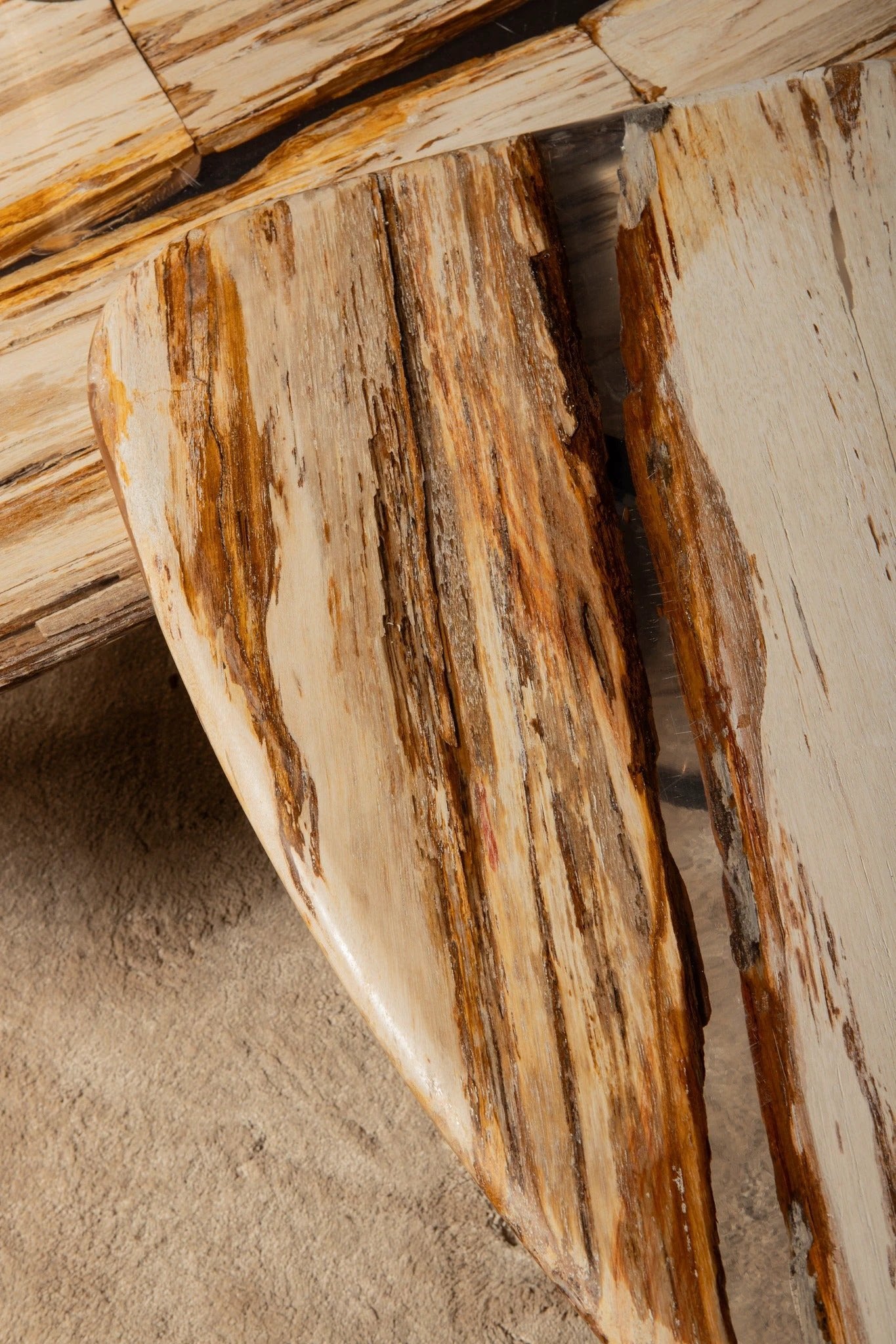 Deeba Salontafel Versteend Hout 95cm by PTMD