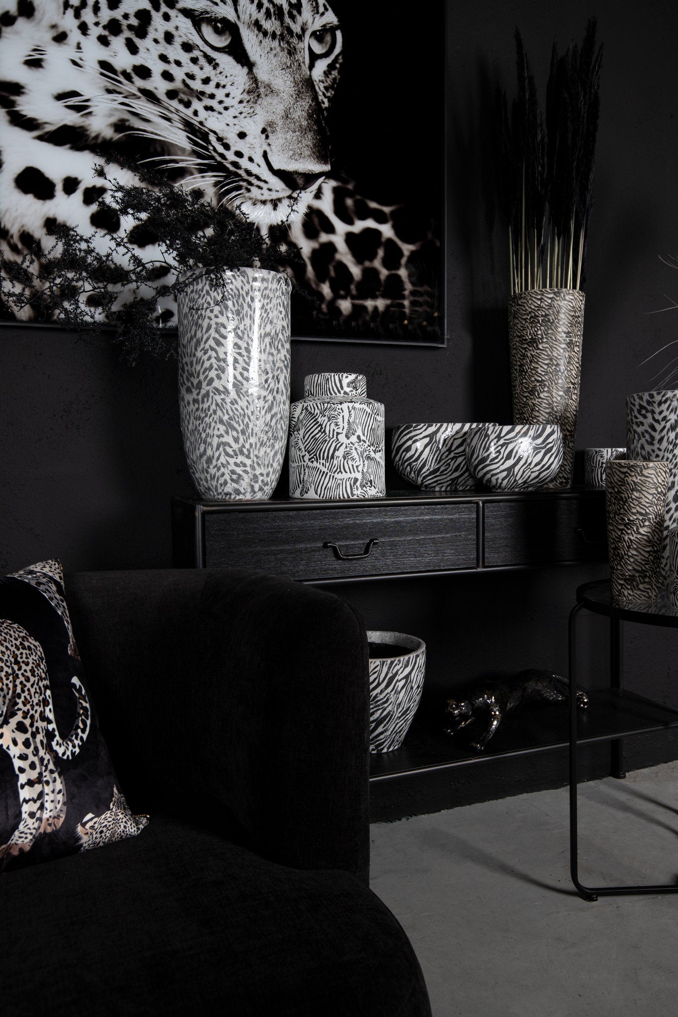 Ray Zwarte Houten Wandtafel Metalen Frame 2 Laden - depauwwonen