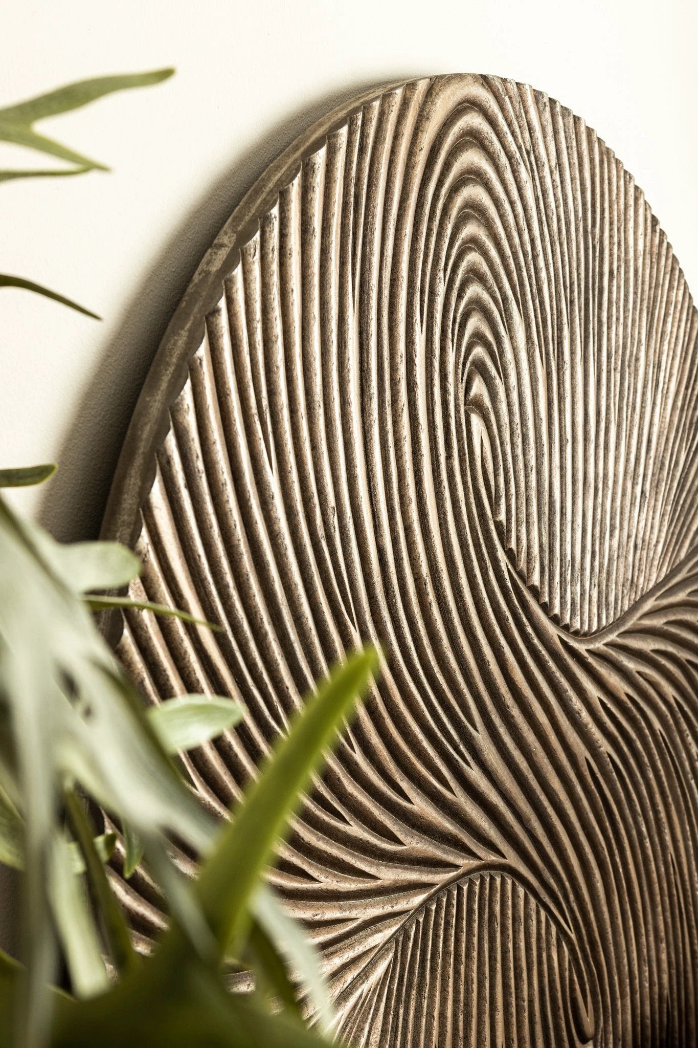 Wiktor Brown MDF Ronde Wandpaneel Swirl Gesneden M by PTMD