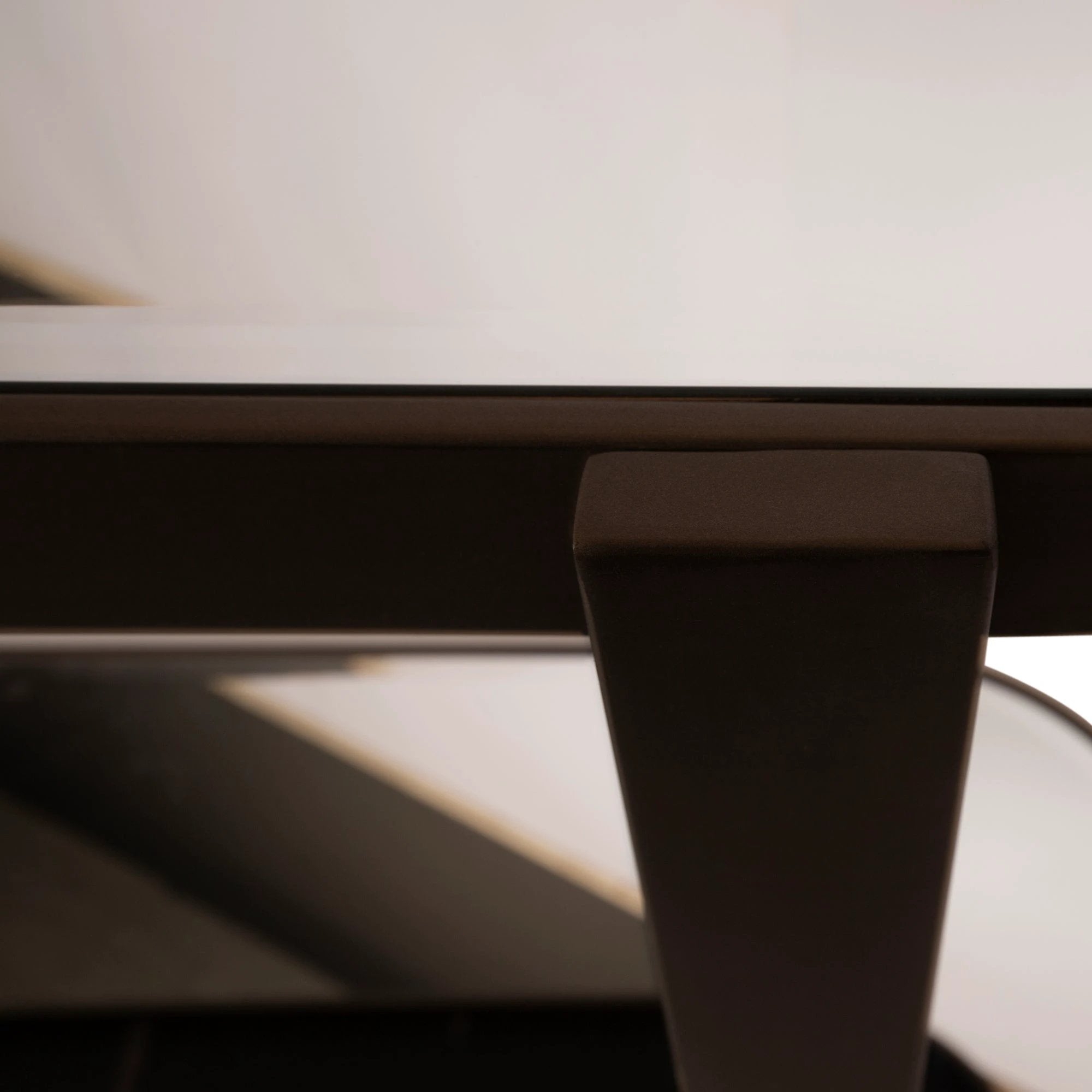 Yozan Wandtafel Spiegel Metalen Poten by PTMD