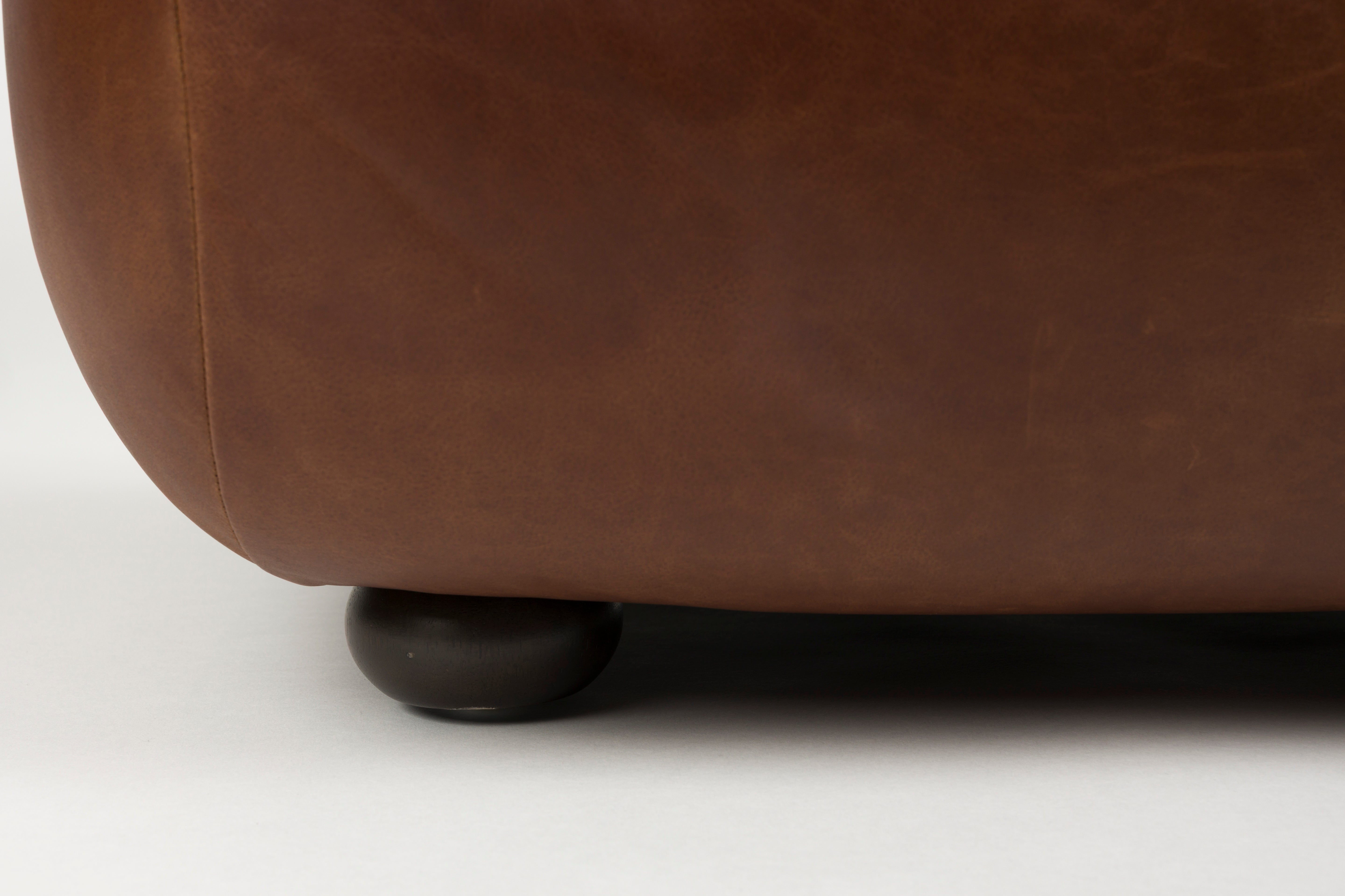 Lounge Chair Wyatt Wax Leather Chocolate