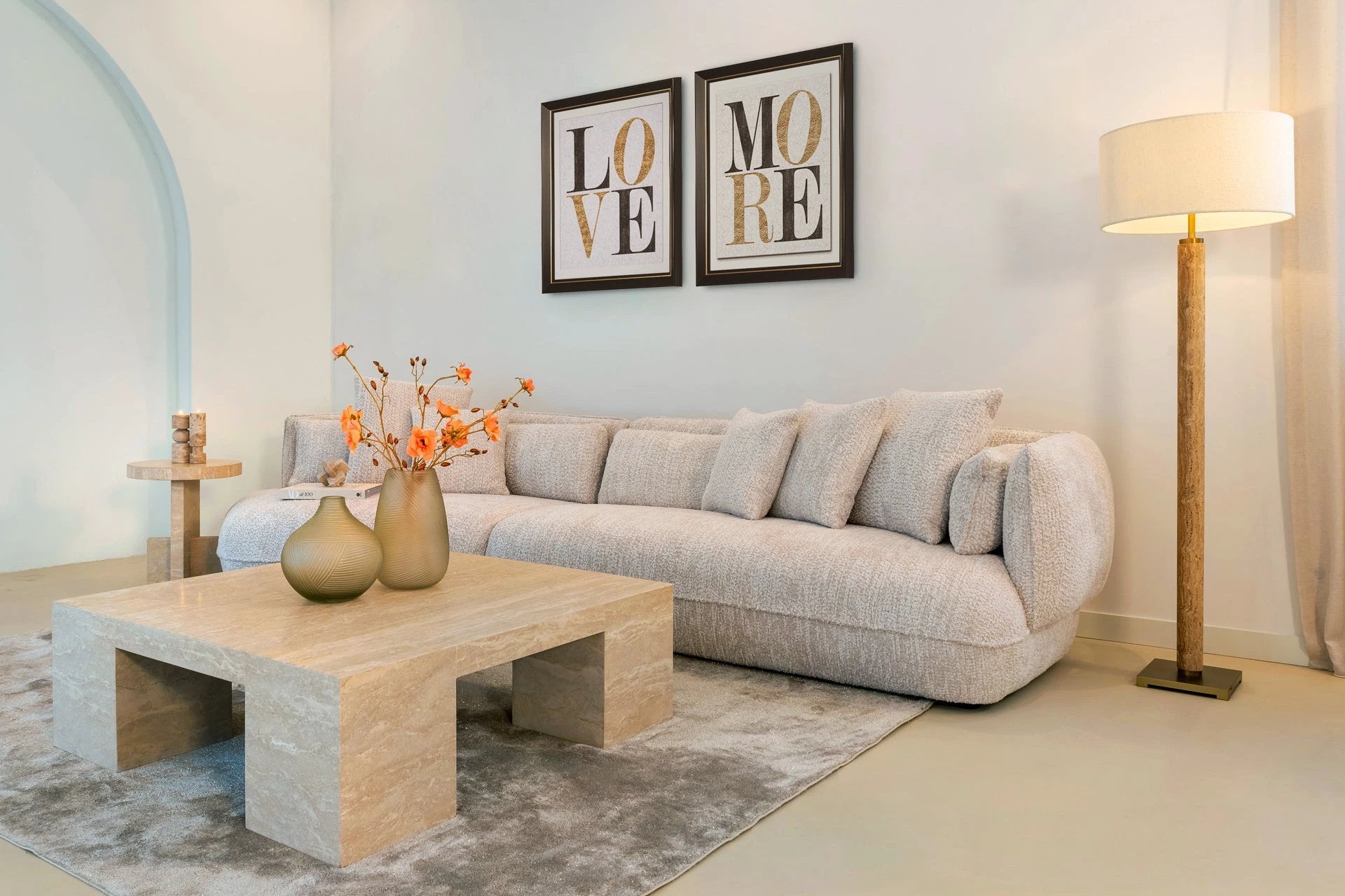 Alexander Jones Salontafel Biltmore Italian Travertin by Richmond Interiors