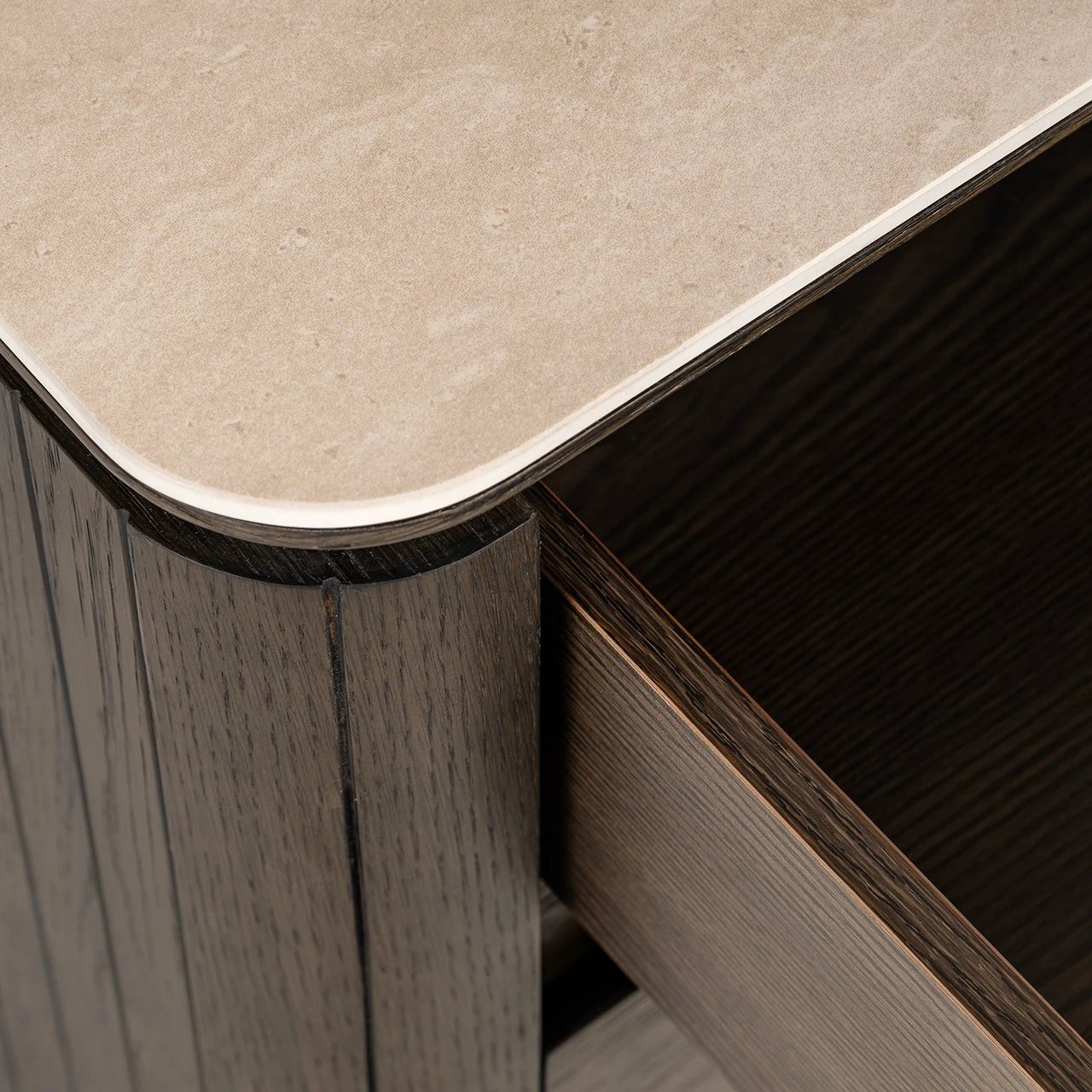 Nachtkastje Ritz 3-lades (Bruin) by Richmond Interiors