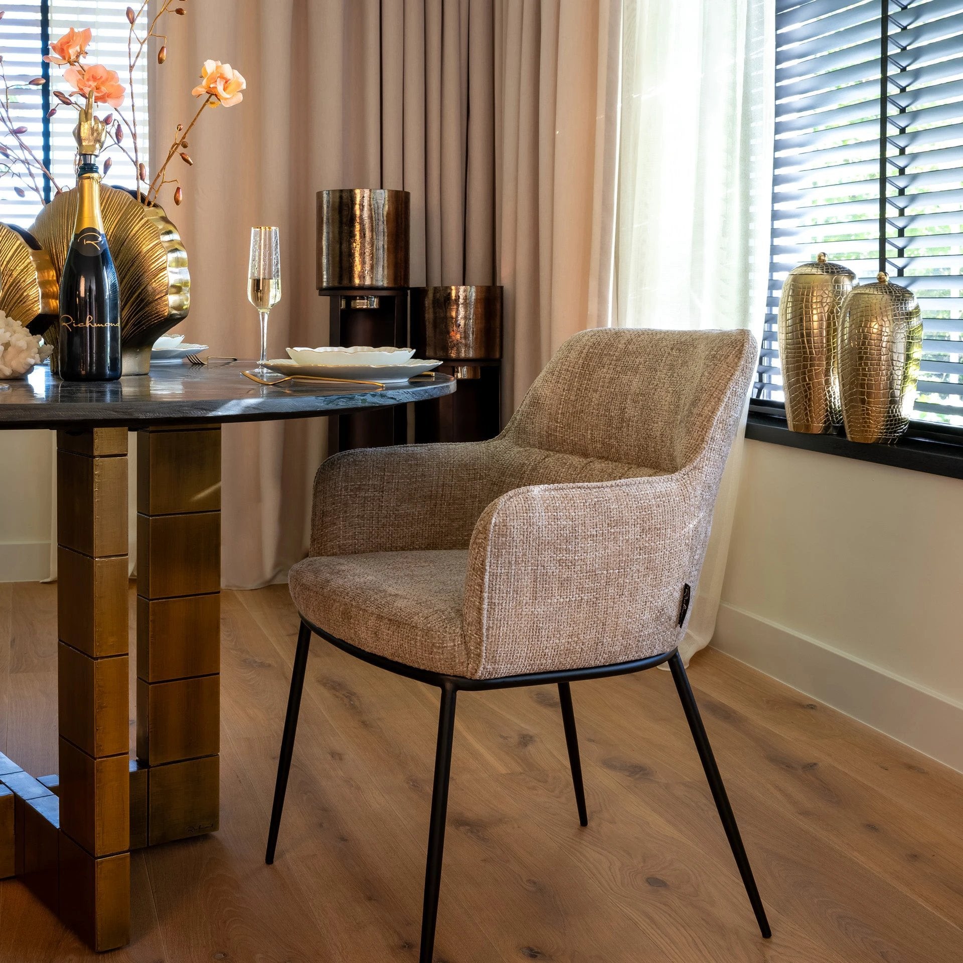 Stoel Bella desert renegade by Richmond Interiors