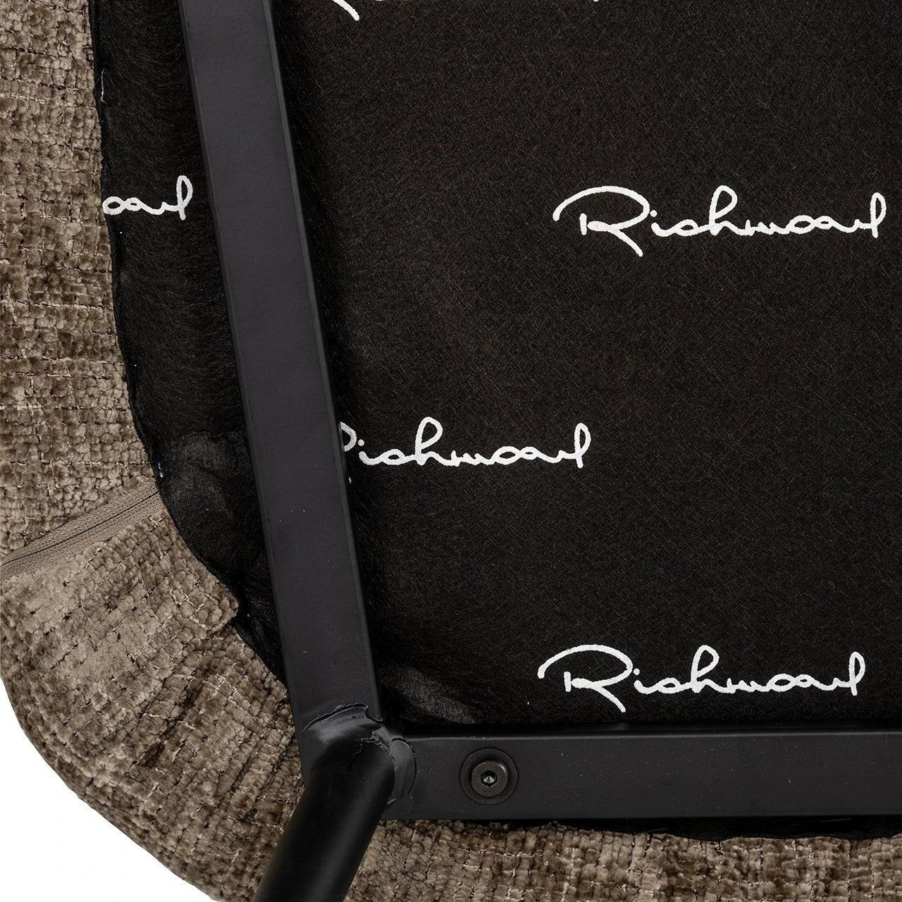 Stoel Xandra stone chenille brandvertragend by Richmond Interiors