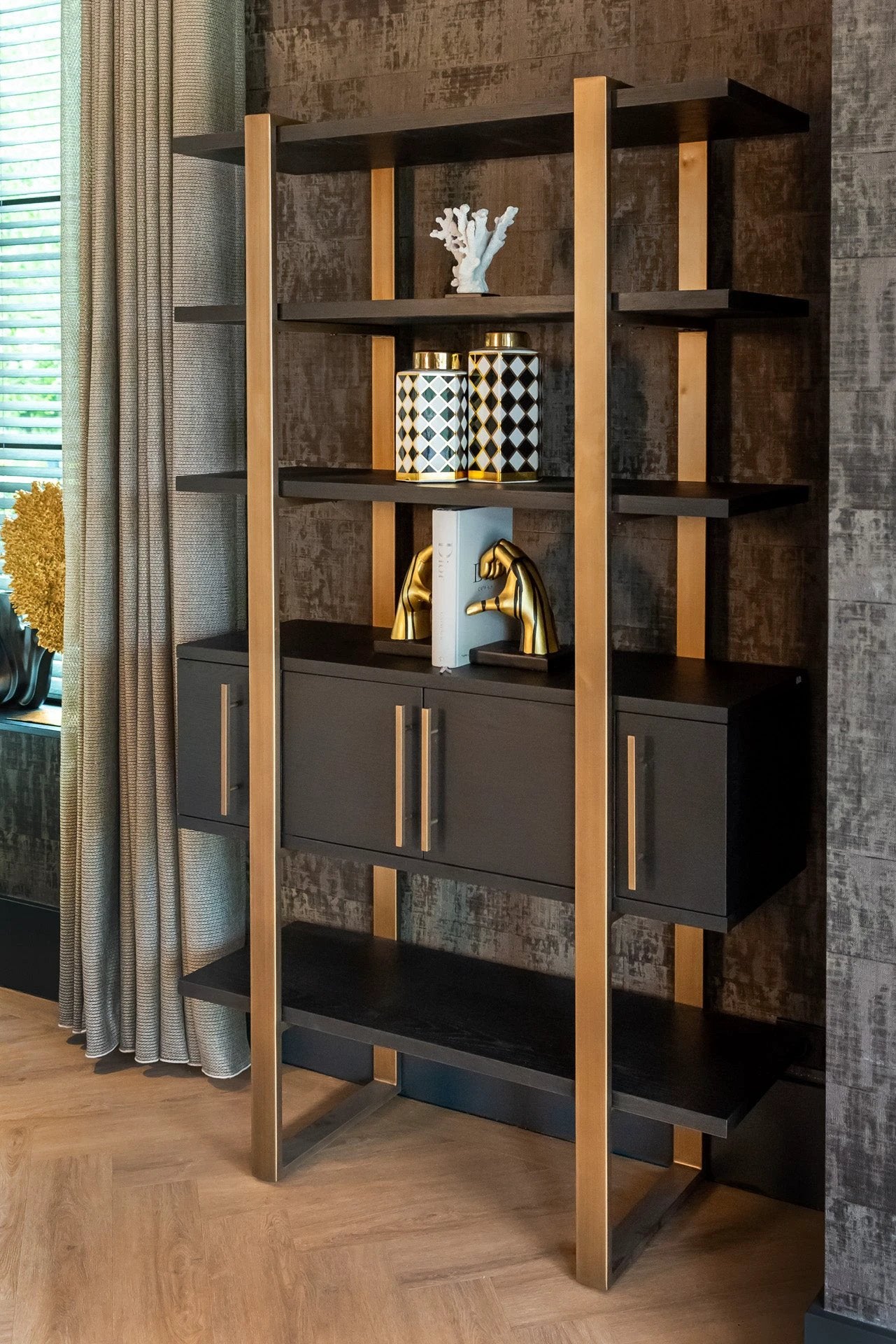 Wandkast Cambon 4-deuren 4-planken by Richmond Interiors