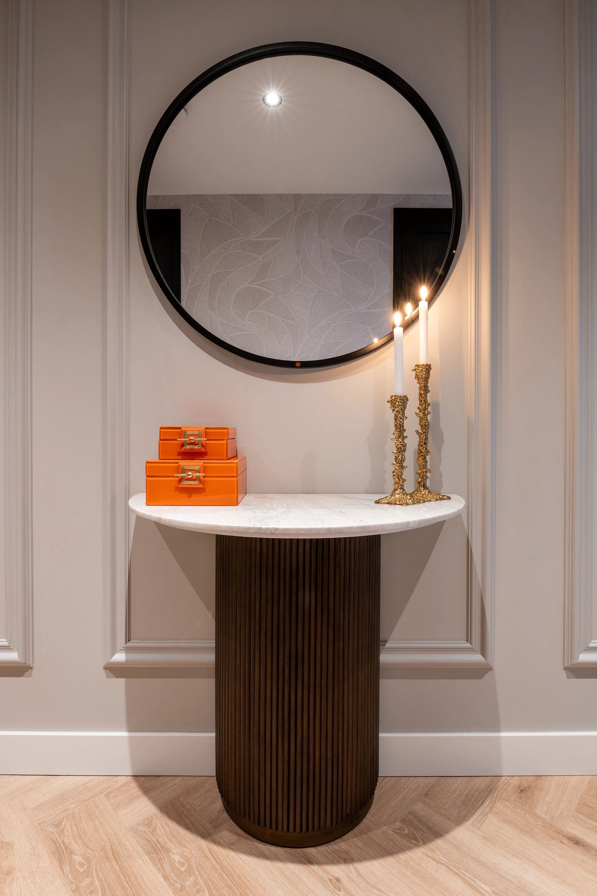 Wandtafel Mayfield (Bruin) by Richmond Interiors