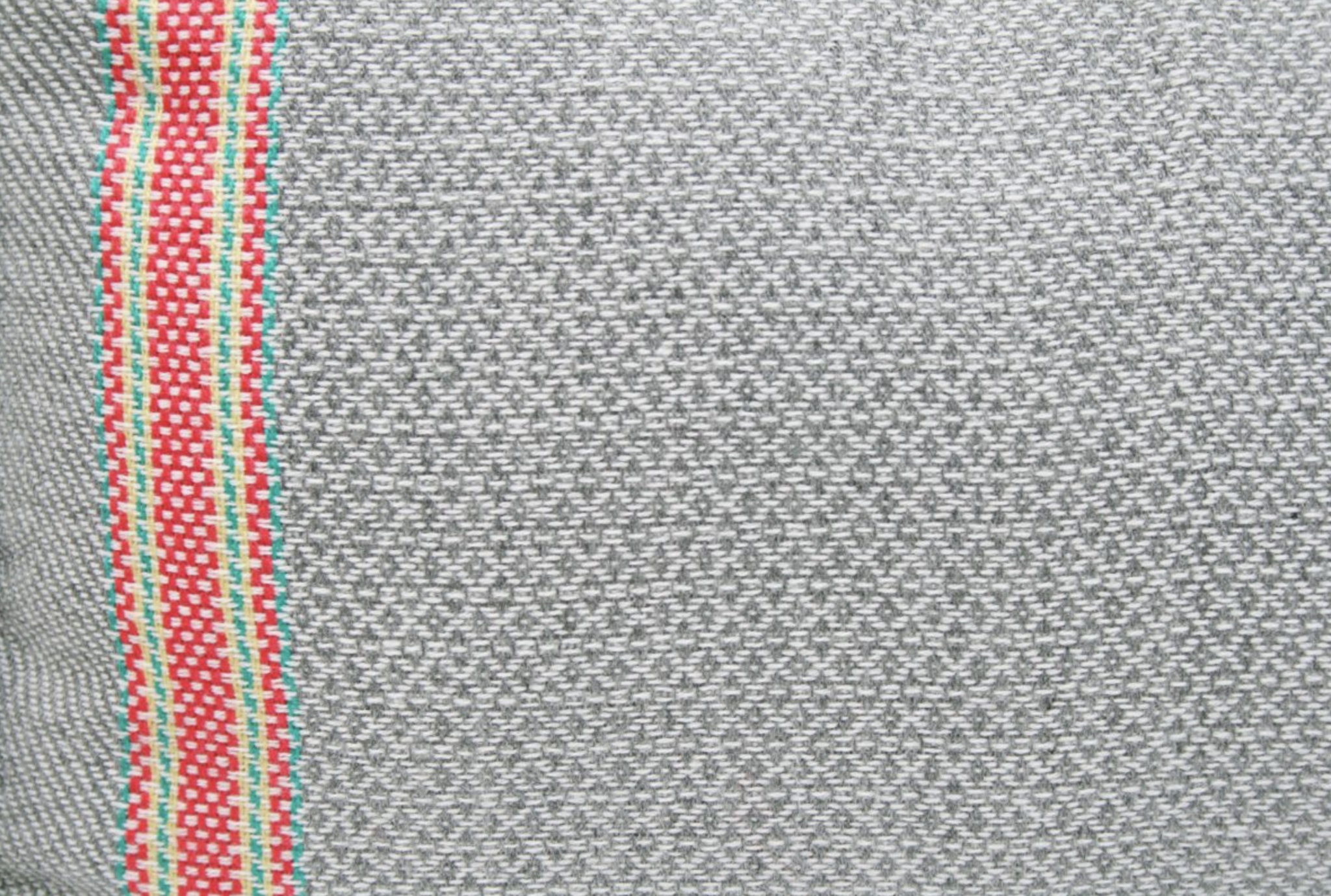 Kussen acryl grijs met neon roze 50x30cm - depauwwonen