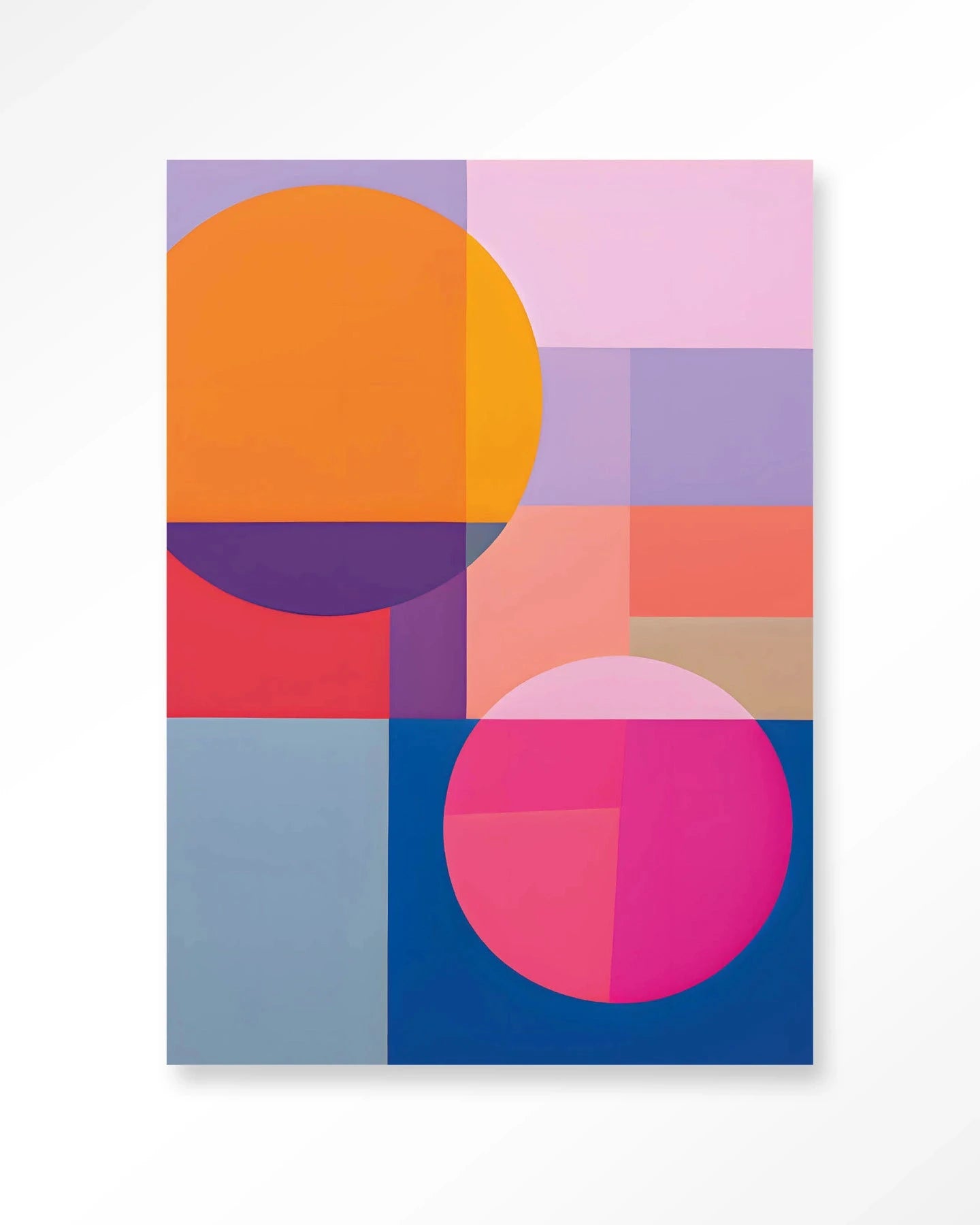 Moderne wanddecoratie van Urban Cotton met artprint, glazen kunstwerk en wandkleed in een stijlvolle combinatie.