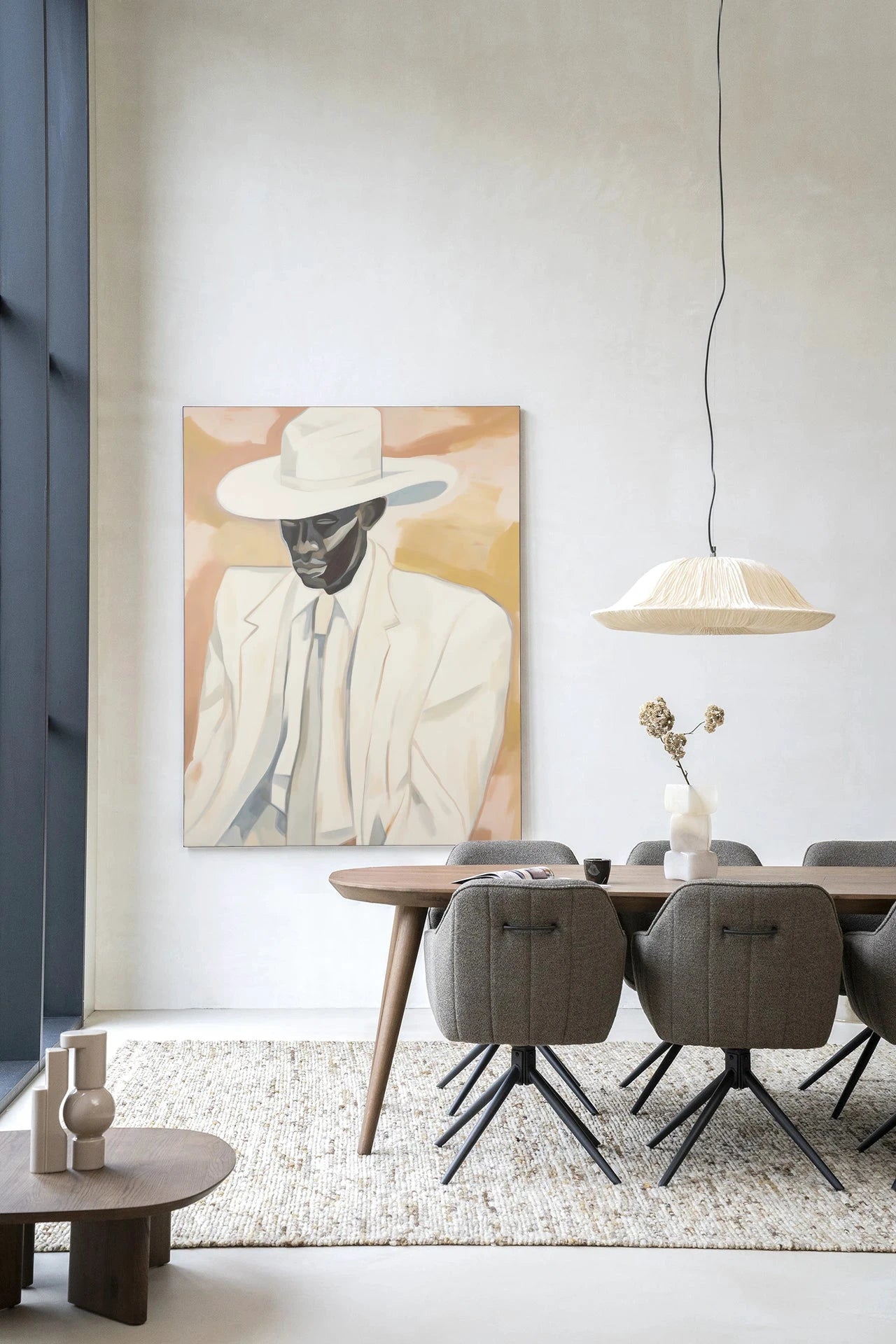 Moderne wanddecoratie van Dusty Don door Urban Cotton, kunstprint op glas met wandkleed en frame, abstract design in neutrale kleuren