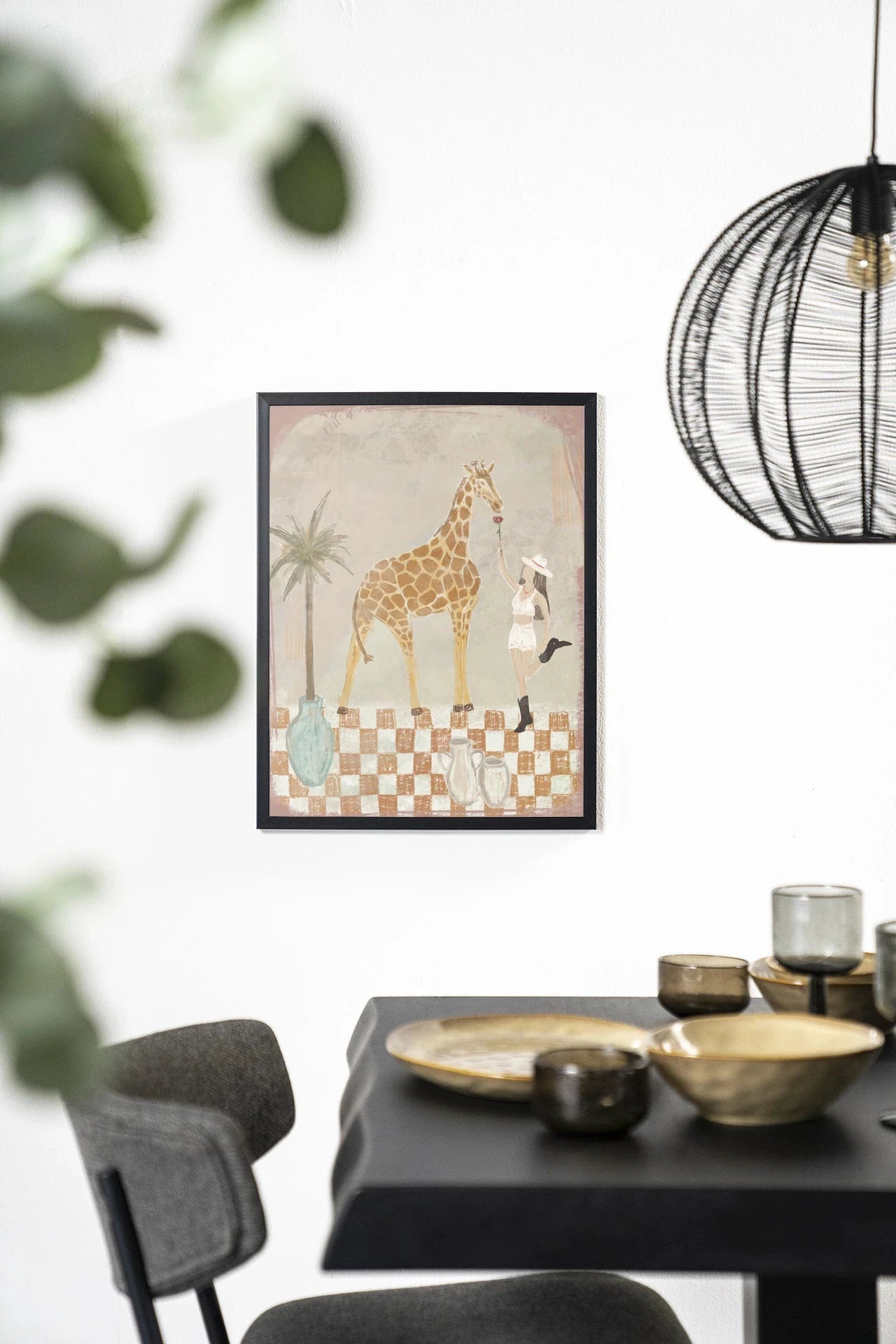 Feeding Rose - Moderne Wanddecoratie | Artprint, Glass Art & Wandkleed by Urban Cotton