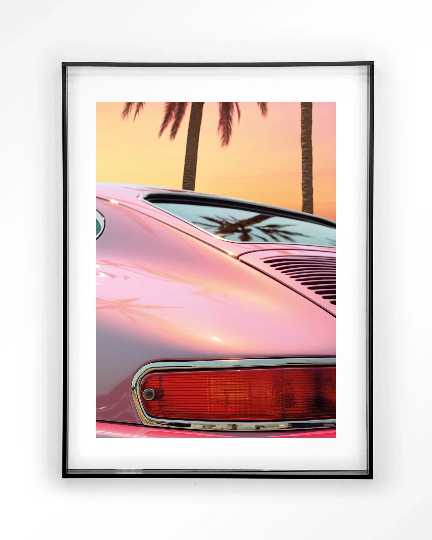 Moderne Miami Vice kunstprint van Urban Cotton met zwart acrylframe, geschikt als wanddecoratie of kunstwerk in huis