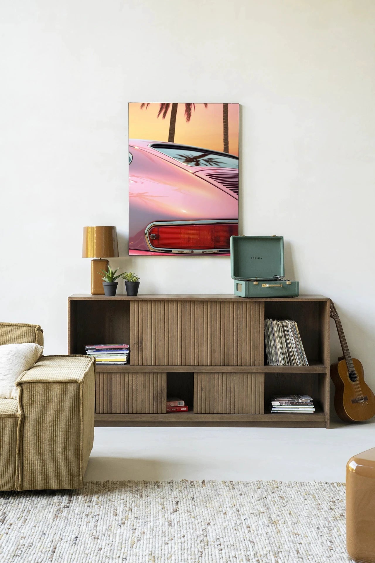 Moderne Miami Vice wandkleed van Urban Cotton met kleurrijk kunstprint en glasdecoratie voor aan de muur.