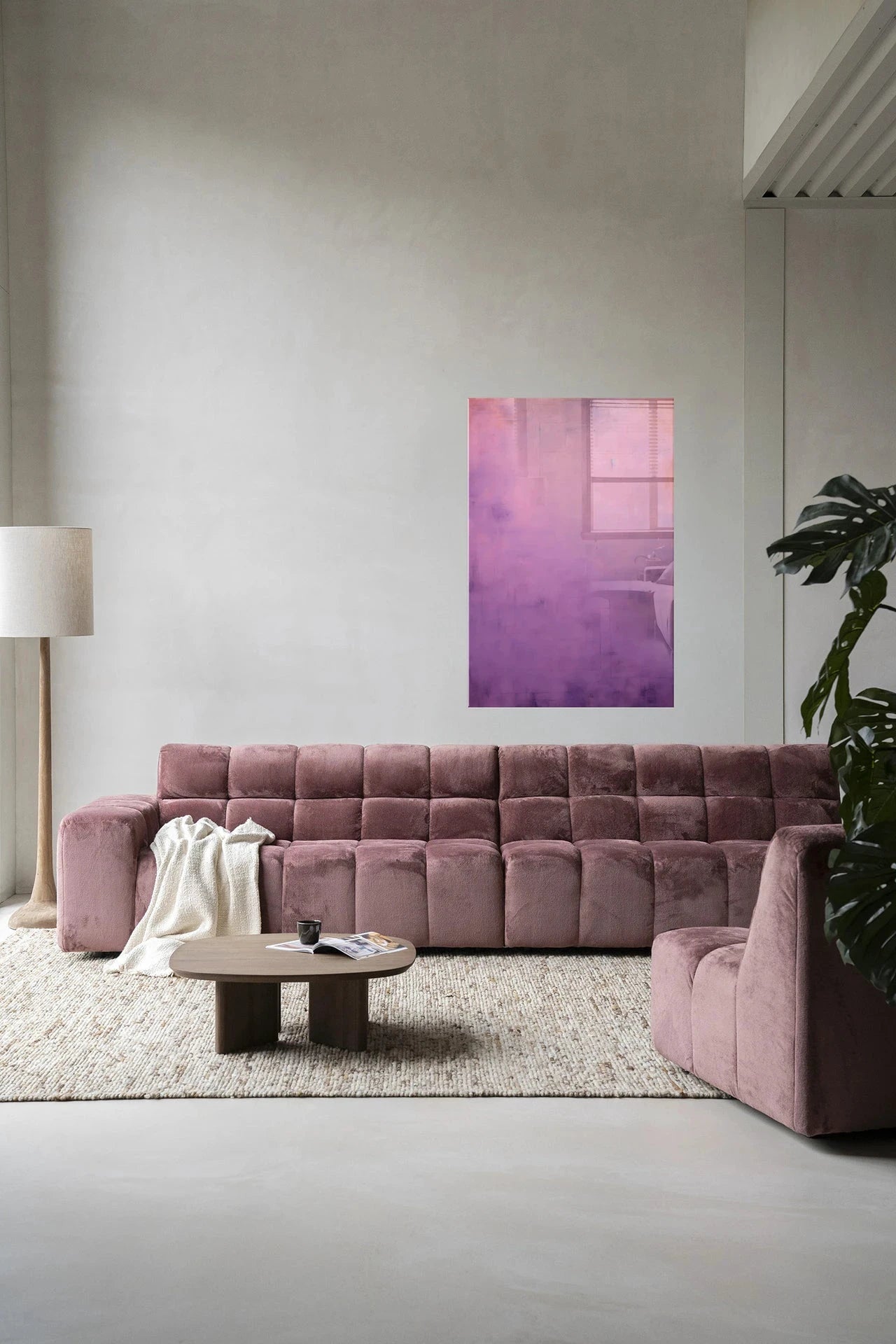 Moderne wanddecoratie van Urban Cotton met een paarse glasart en kunstprint voor een stijlvolle interieurversiering