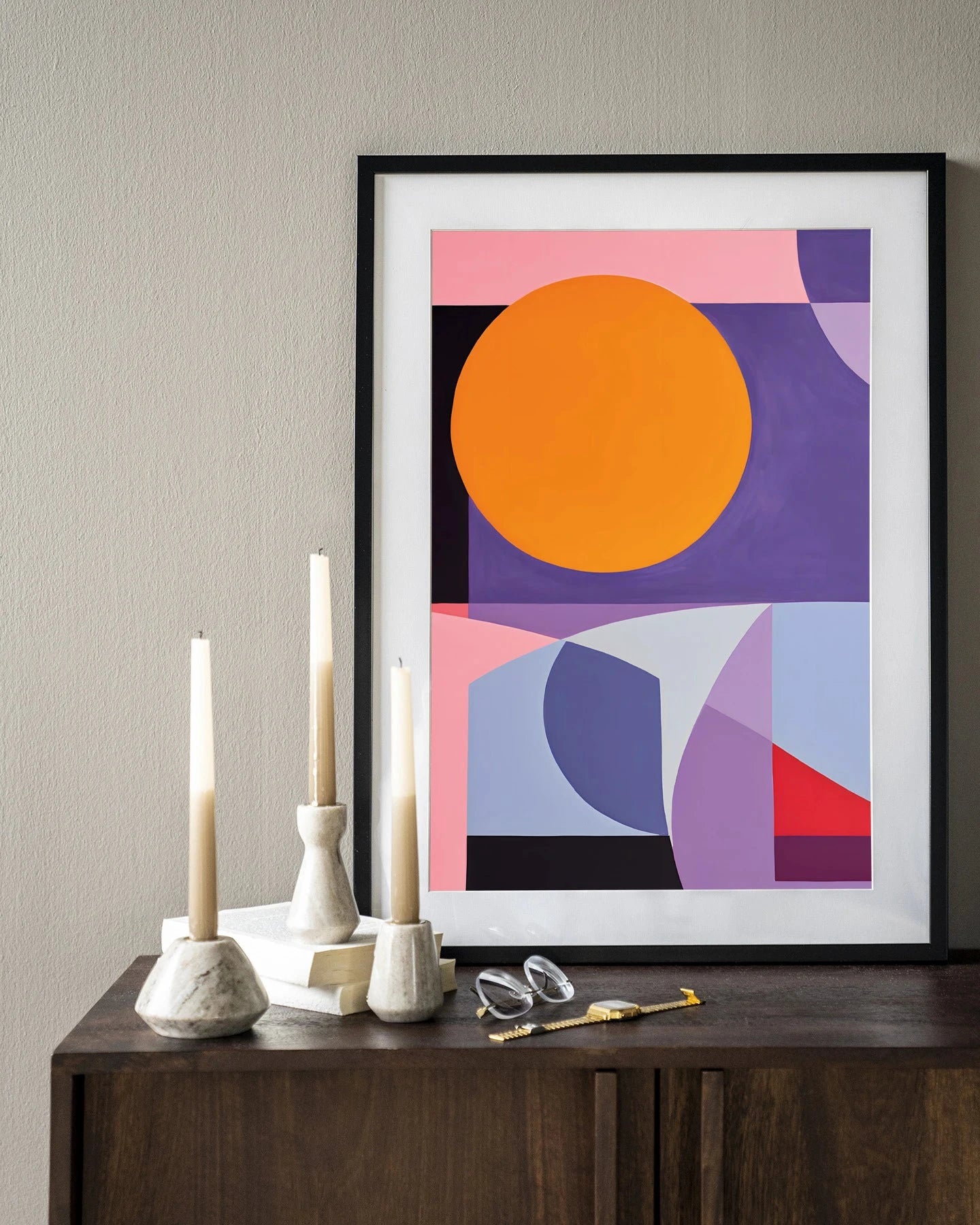 Moderne wanddecoratie van Urban Cotton met zwart houten frame, kunstprint en glas voor een stijlvolle muurversiering.