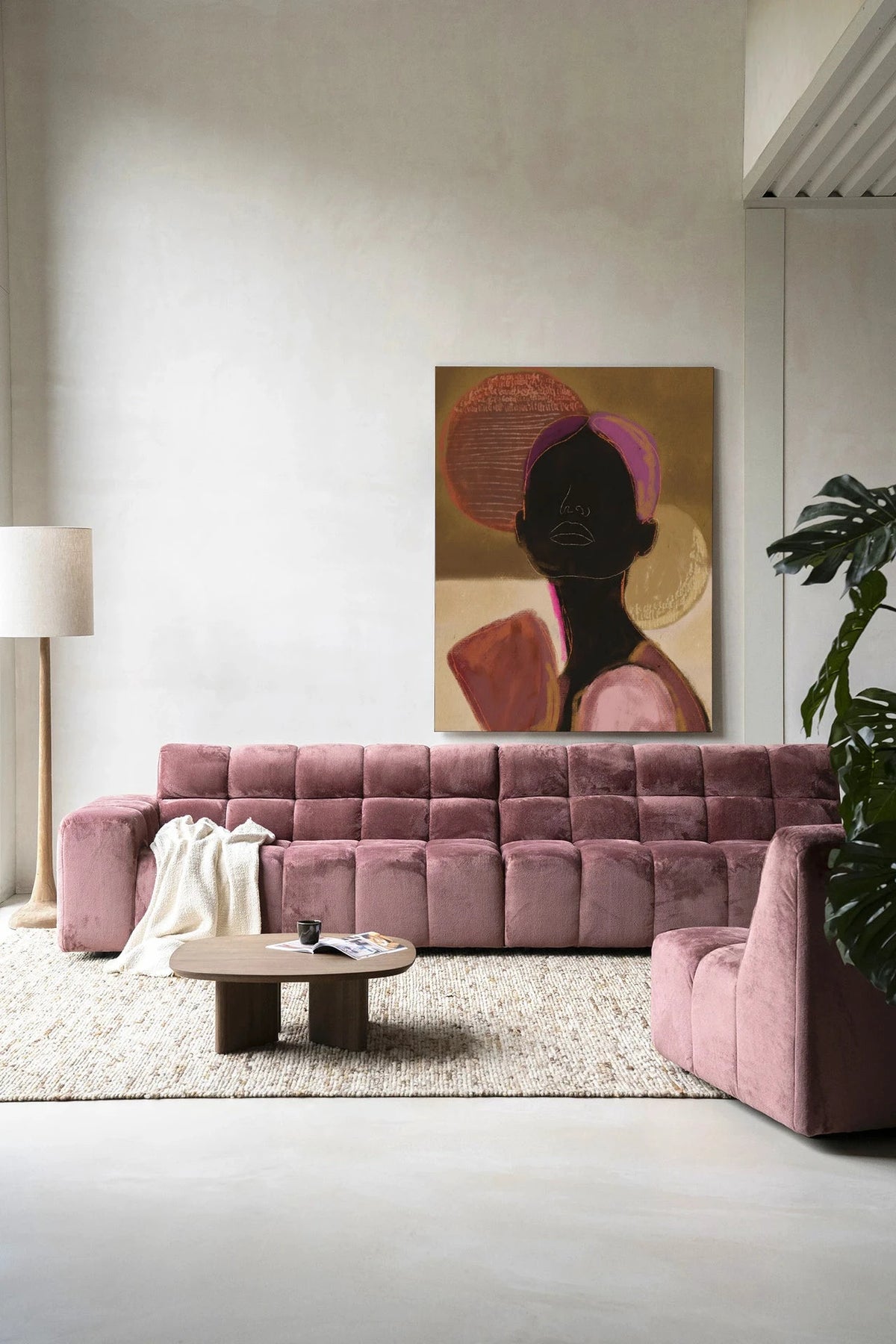 Moderne wanddecoratie van Urban Cotton met silhouet van een vrouw, glasart en wandkleed voor stijlvolle interieurversiering