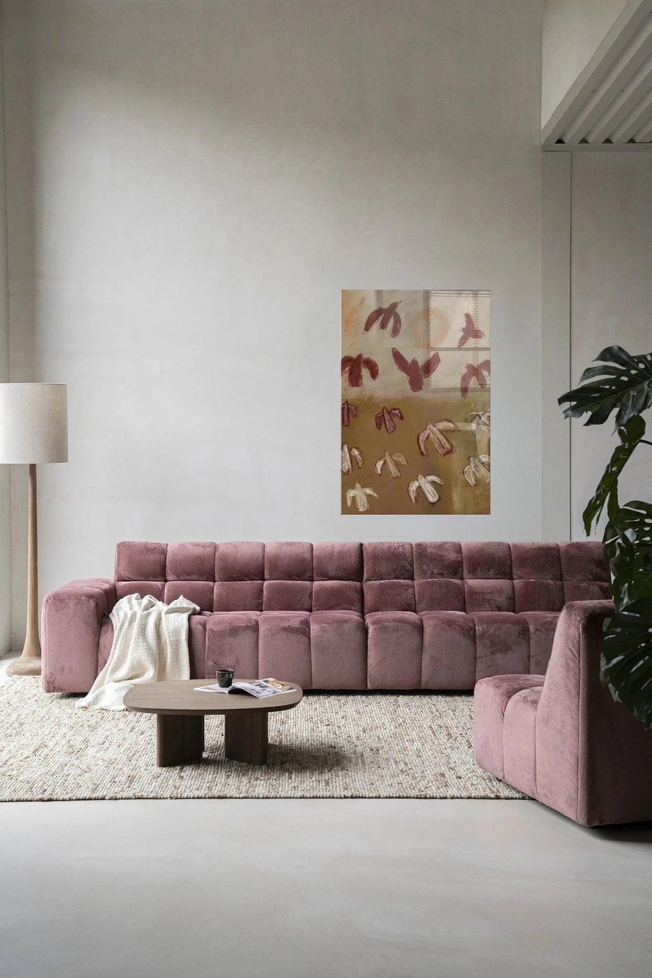 Moderne wanddecoratie van Urban Cotton met kunstprint, glaskunst en wandkleed met zonnenvinken en kleurrijk ontwerp