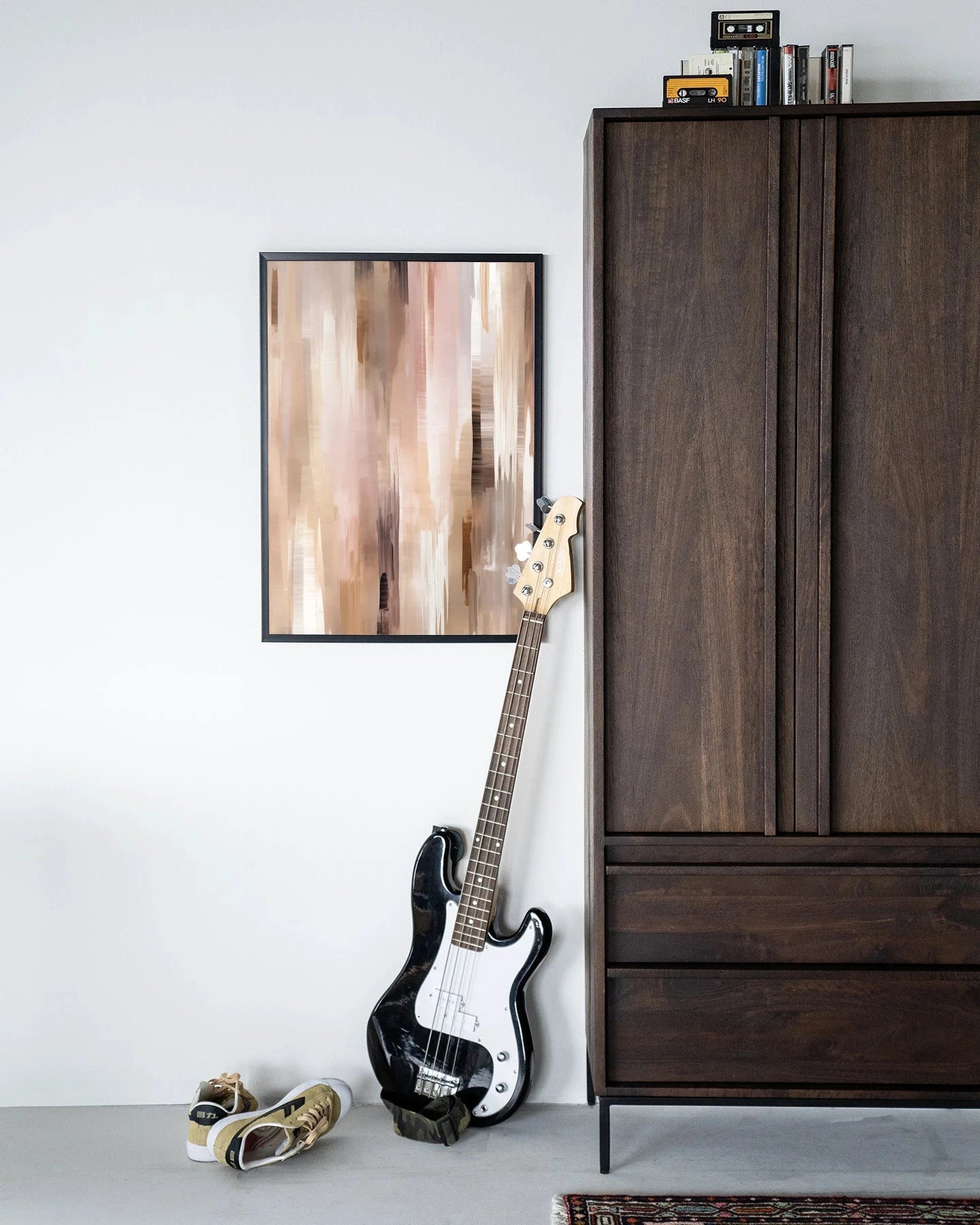 Urban Cotton Vernazza moderne wanddecoratie met zwart houten frame, kunstprint en glas voor stijlvolle interieuraccenten