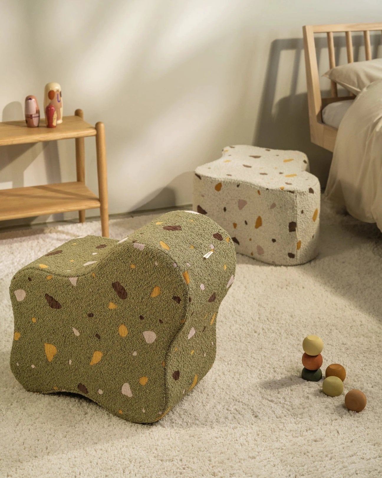 Poef Cloud Terrazzo Moss by WigiWama