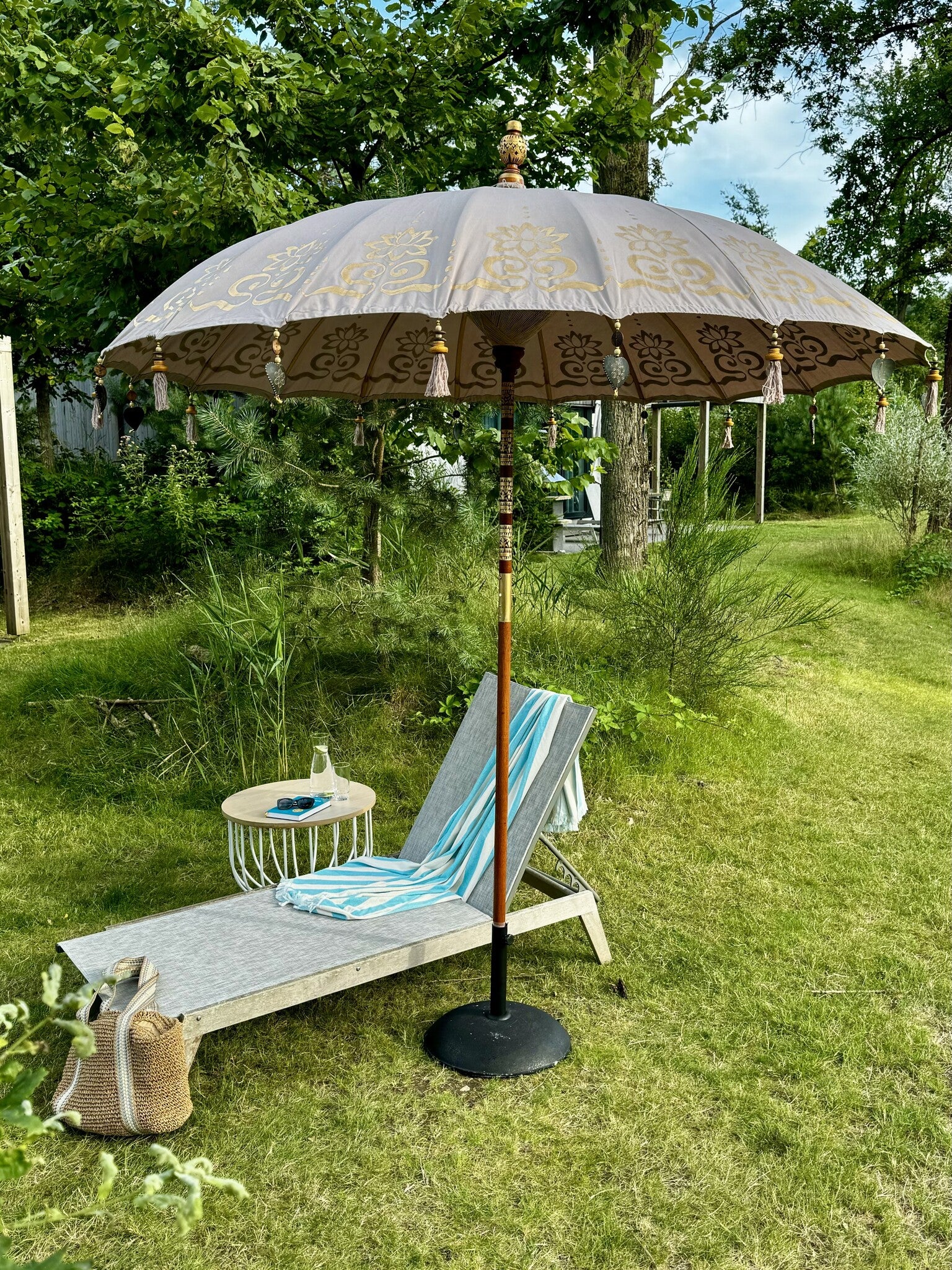 Parasol Bali Nusa Ceningan | Taupe/Goud 250cm - depauwwonen