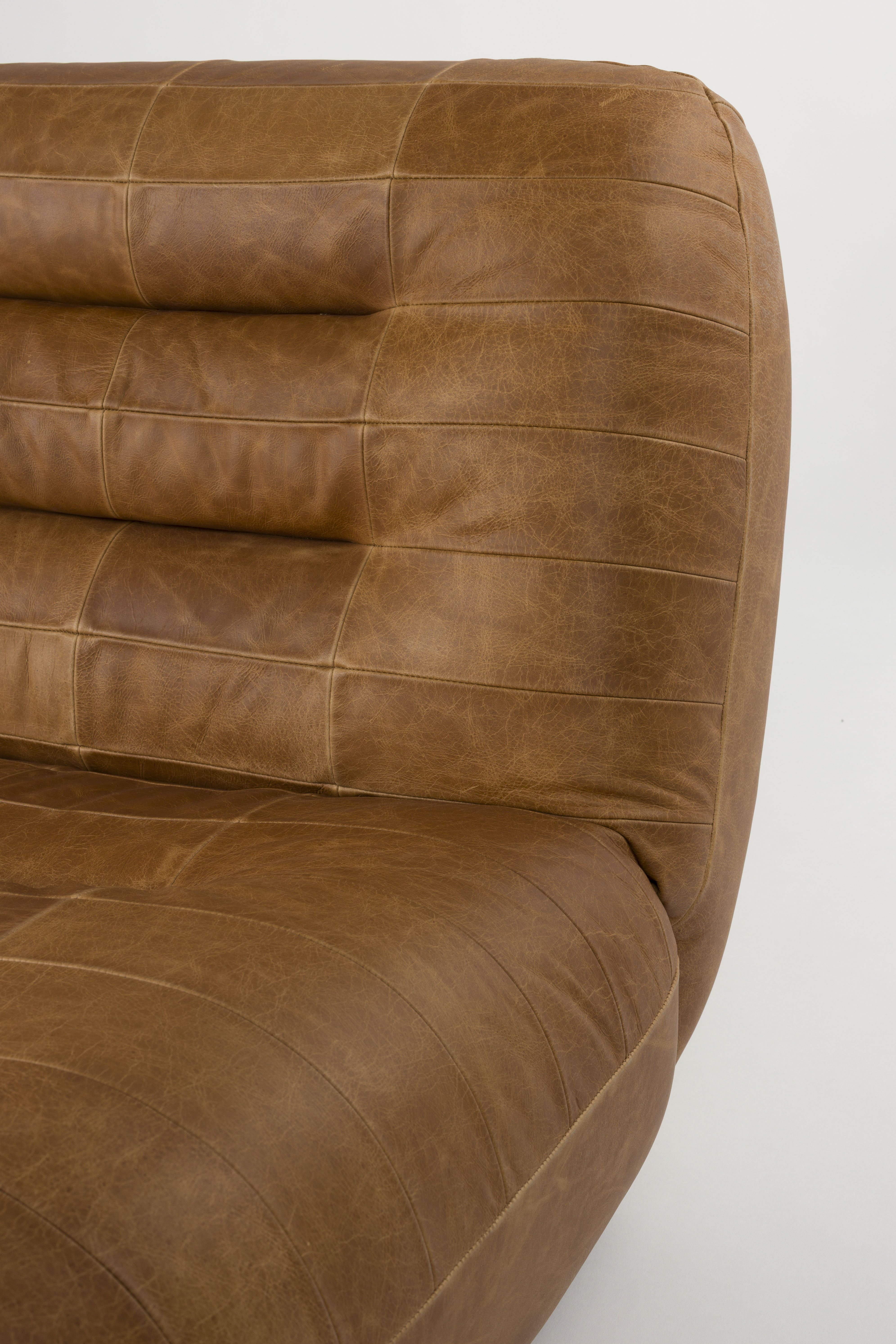 Lounge Chair Wyatt Wax Leather Cognac