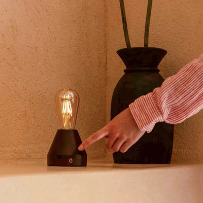 Tafellamp oplaadbaar Zavi donkerbruin by Tavellio - Amsterdam