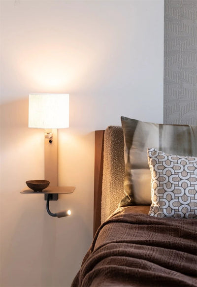 Wandlamp Florence met leeslampje en witte kap by it's about RoMi