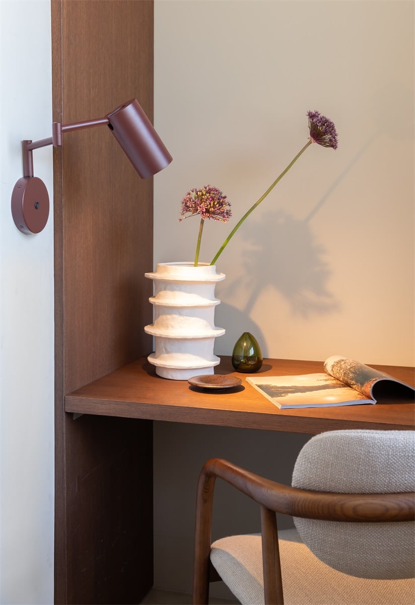 Wandlamp Bilbao, burgundy by it's about RoMi