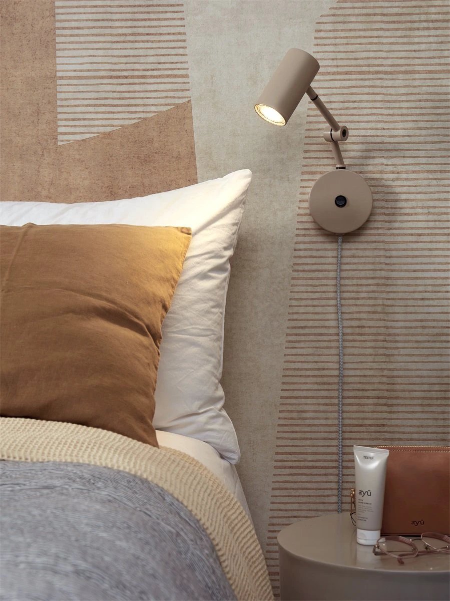 Wandlamp Montreux - Zand - 10.5x21.5x18cm by it's about RoMi