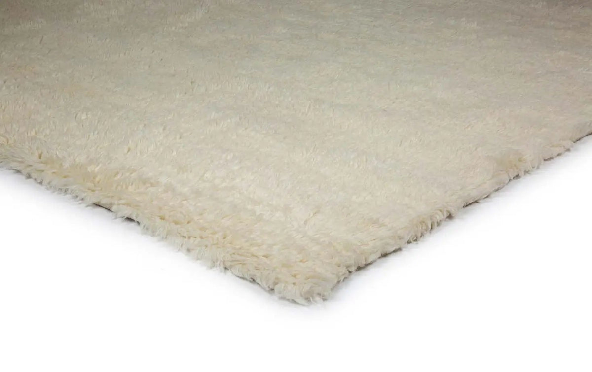 Merano Wit 011 200x300 by Brinker Carpets