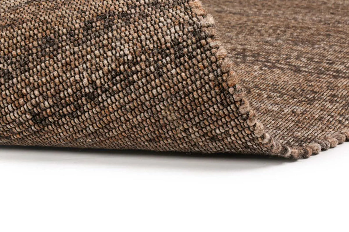 Bressano bruin 623 170x230 by Brinker Carpets