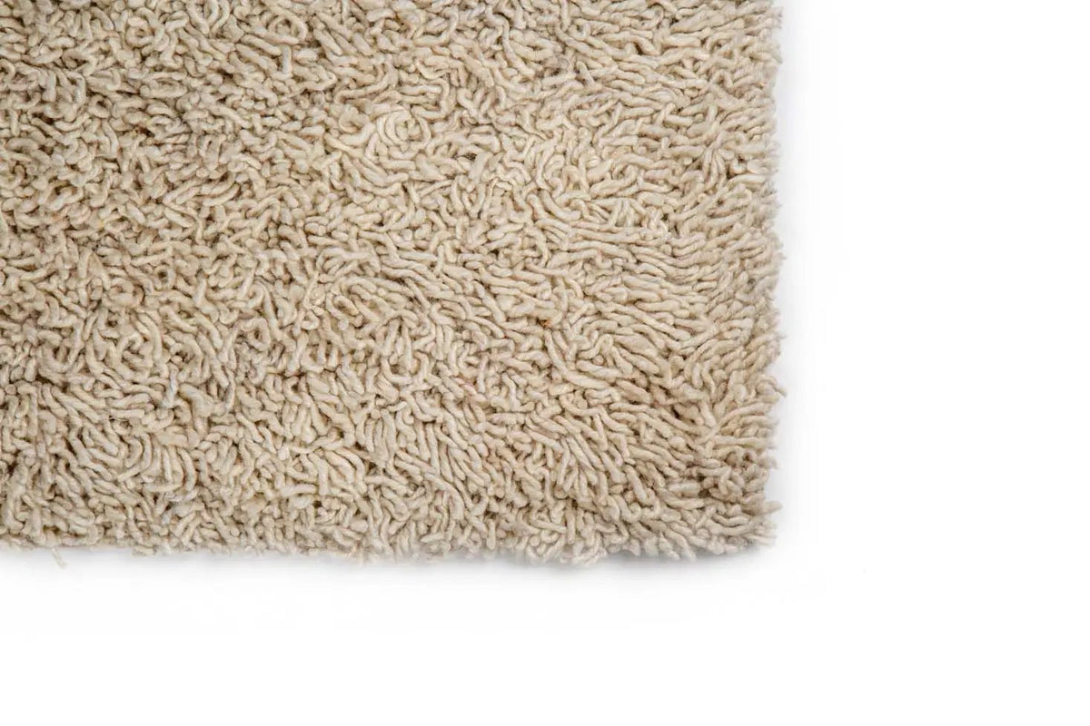 Berbero Lungo Wolkenwit 815 200x300 by Brinker Carpets