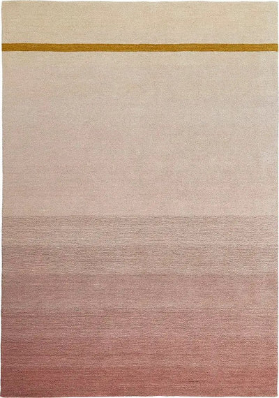 Roze rode tapijt van Brinker Carpets, Fiore Cherry Red, afmetingen 200x300 cm, met zachte textuur en opvallende kleur.